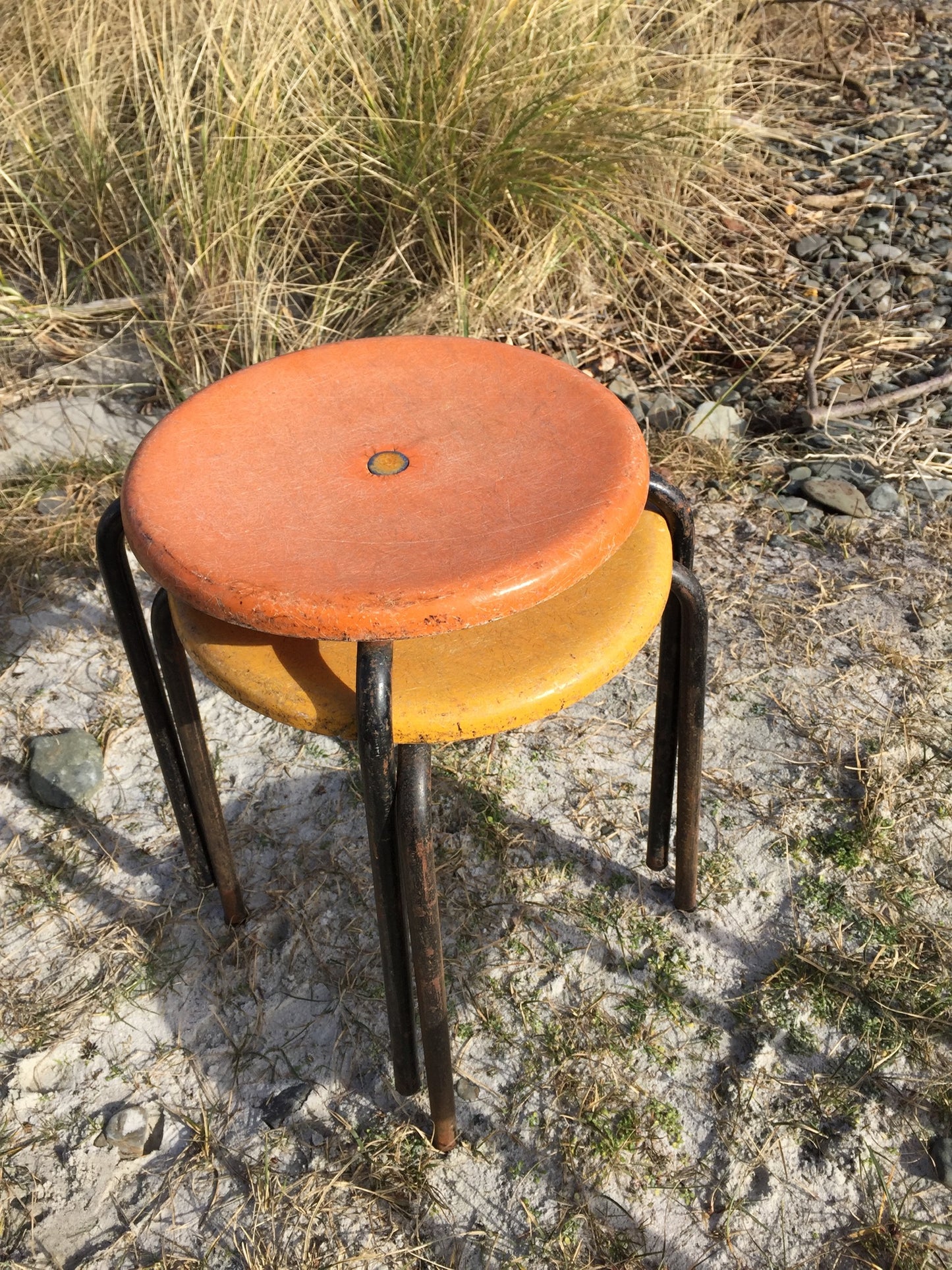 Glasfiber taburet med masser af patina