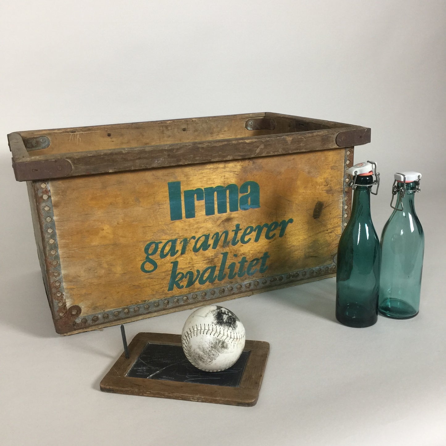 Sjov og stor trækasse fra Irma