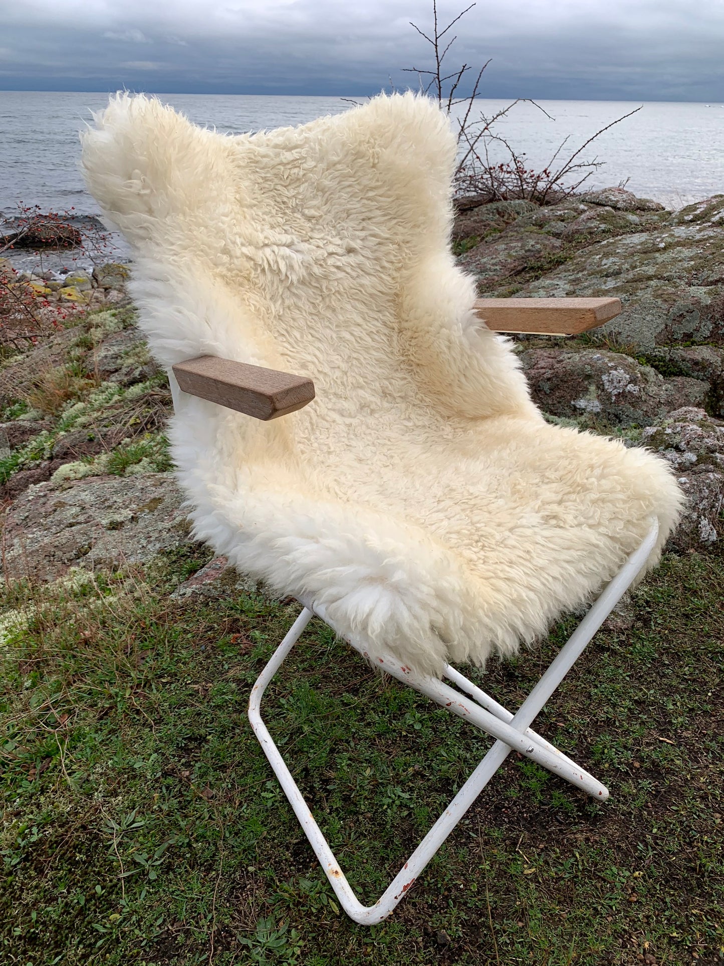 Klapstol med armlæn i teak - sælges enkeltvis (prisen er pr. stk)