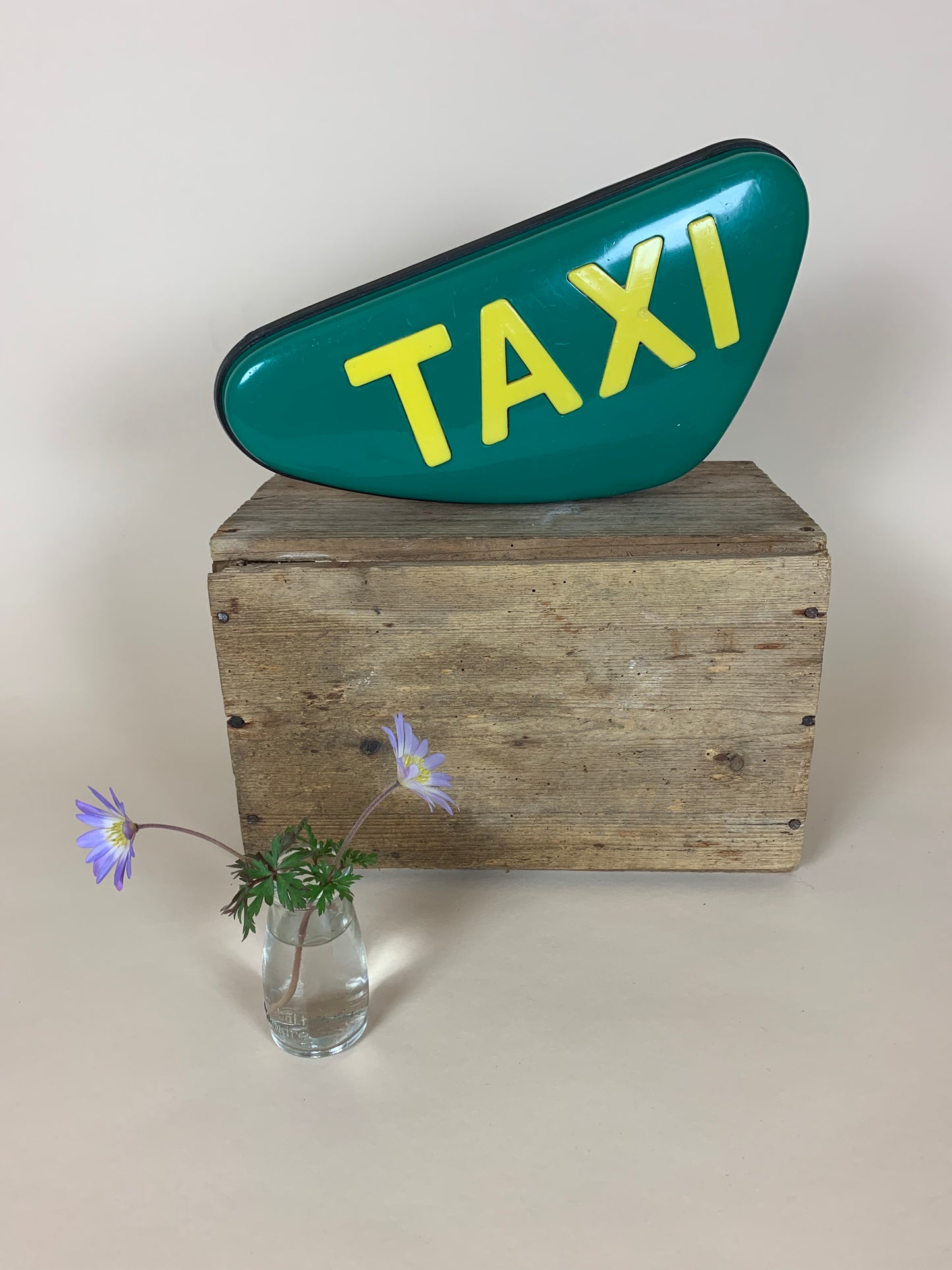 Taxiskilt med lys