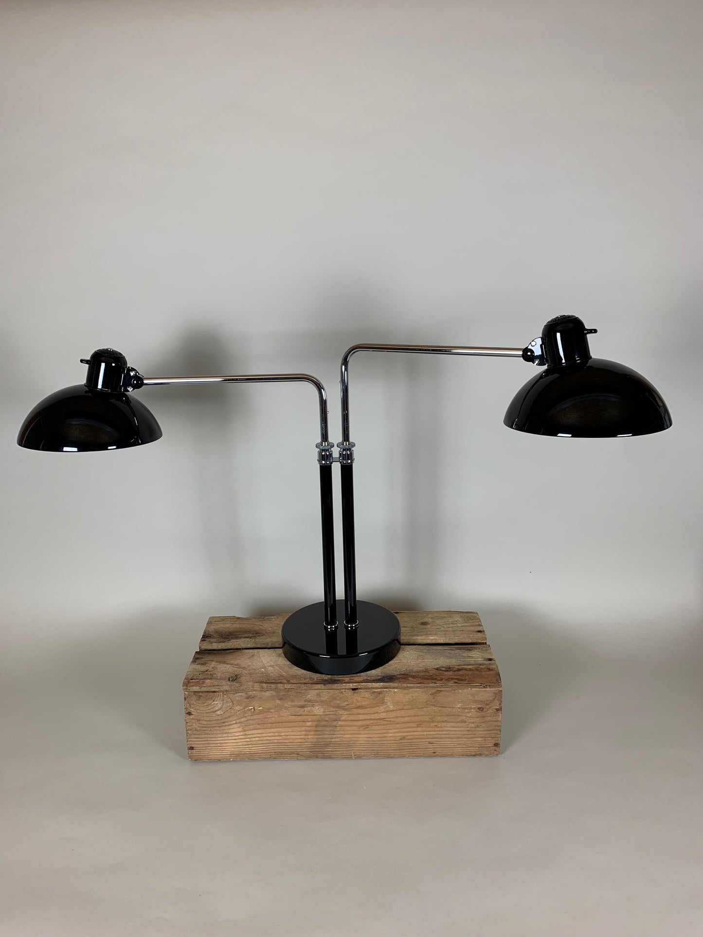Kaiser Idell 6580 - Dobbelt bordlampe