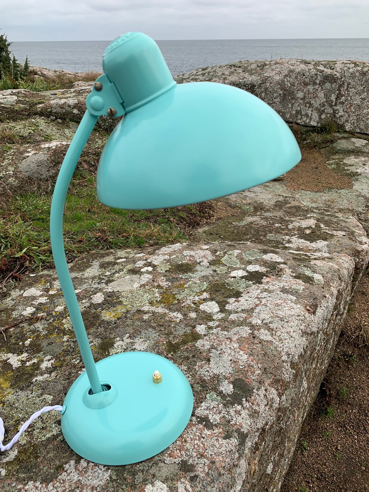 Kaiser Idell 6556 - Mintblå