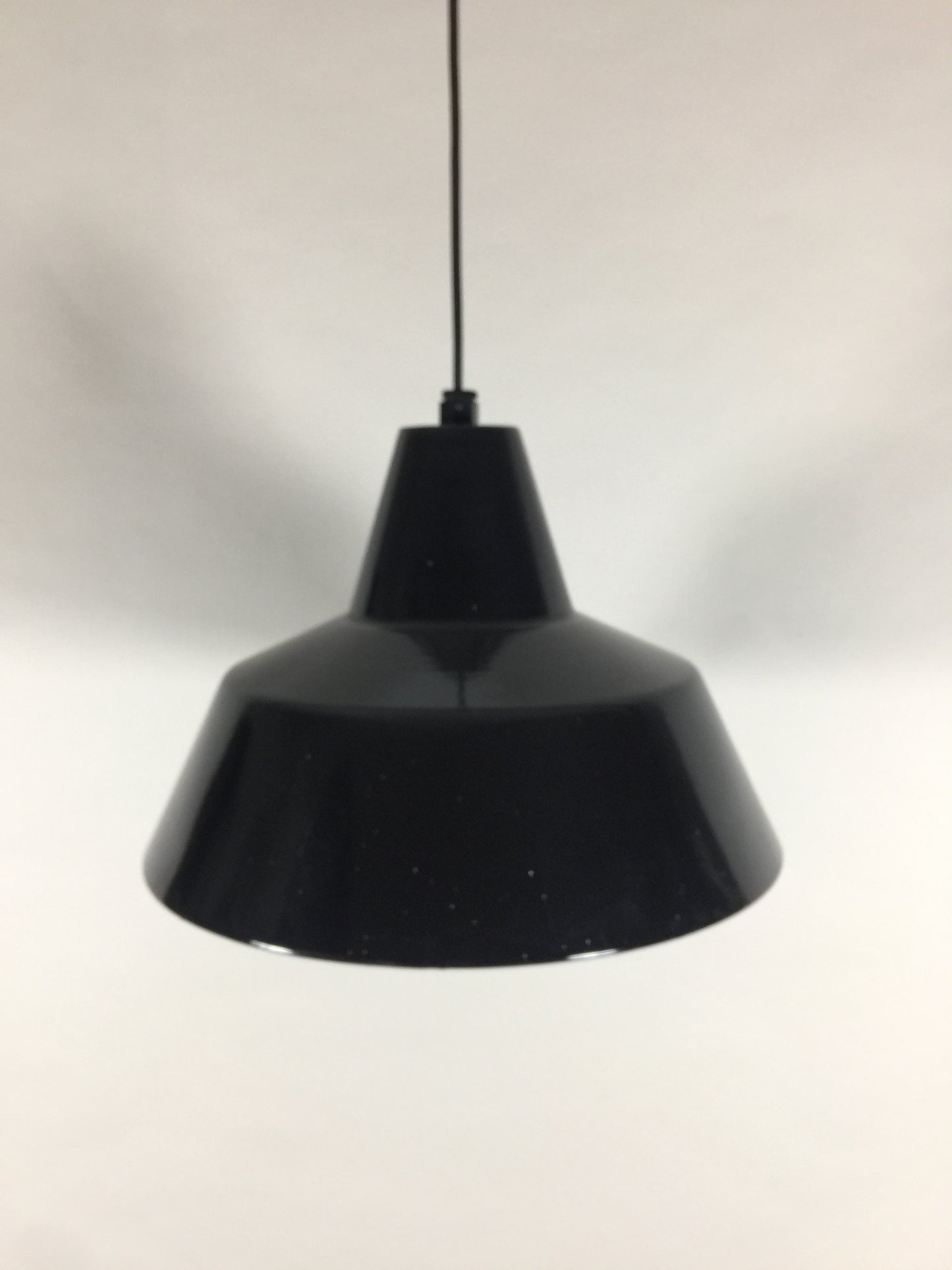 Fin og klassisk værkstedslampe