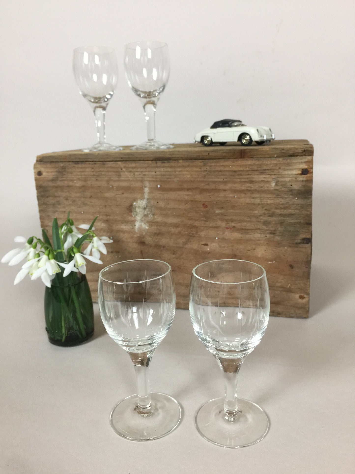 Fire gamle og smukke glas