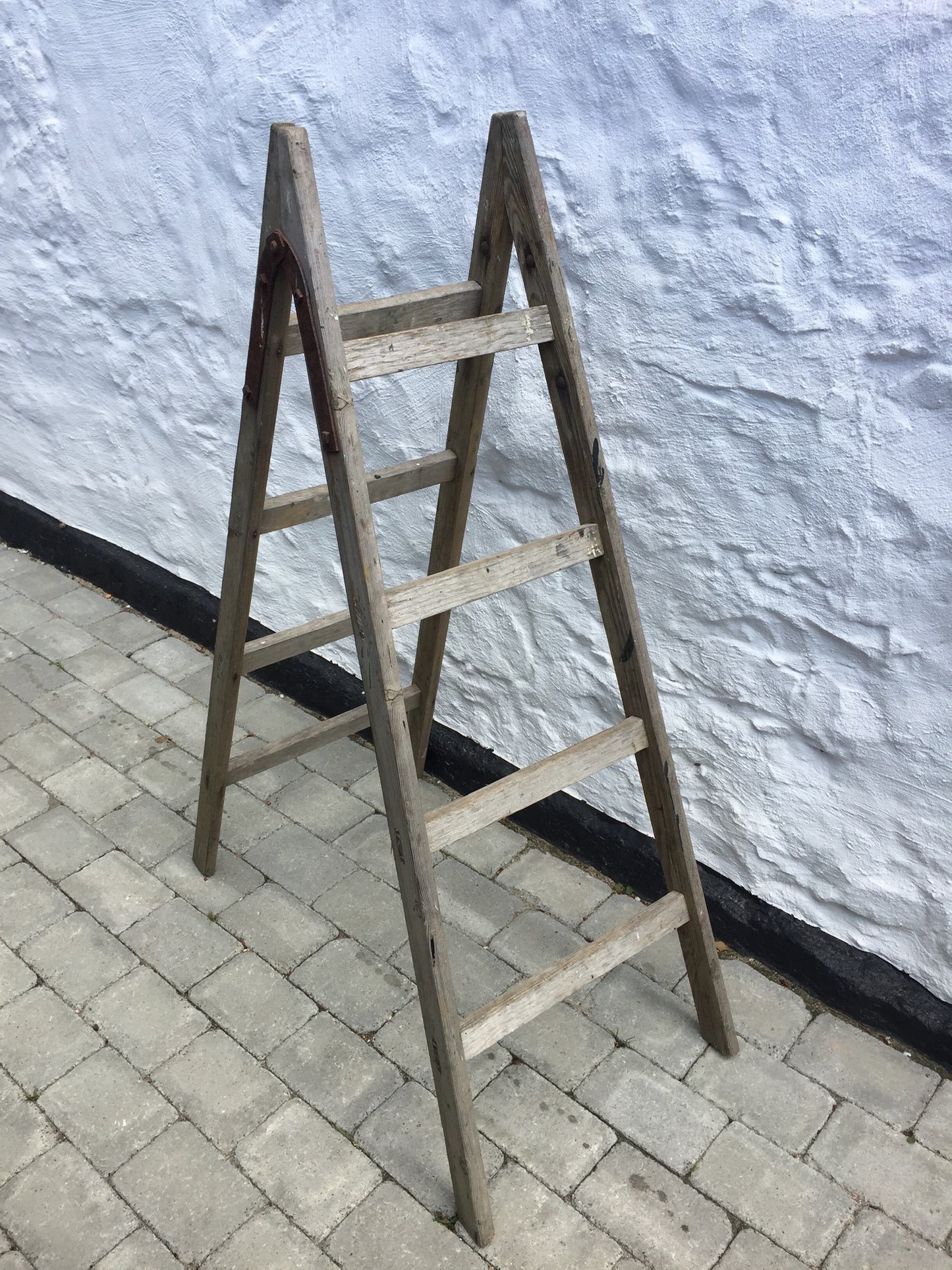 Stige med skøn patina