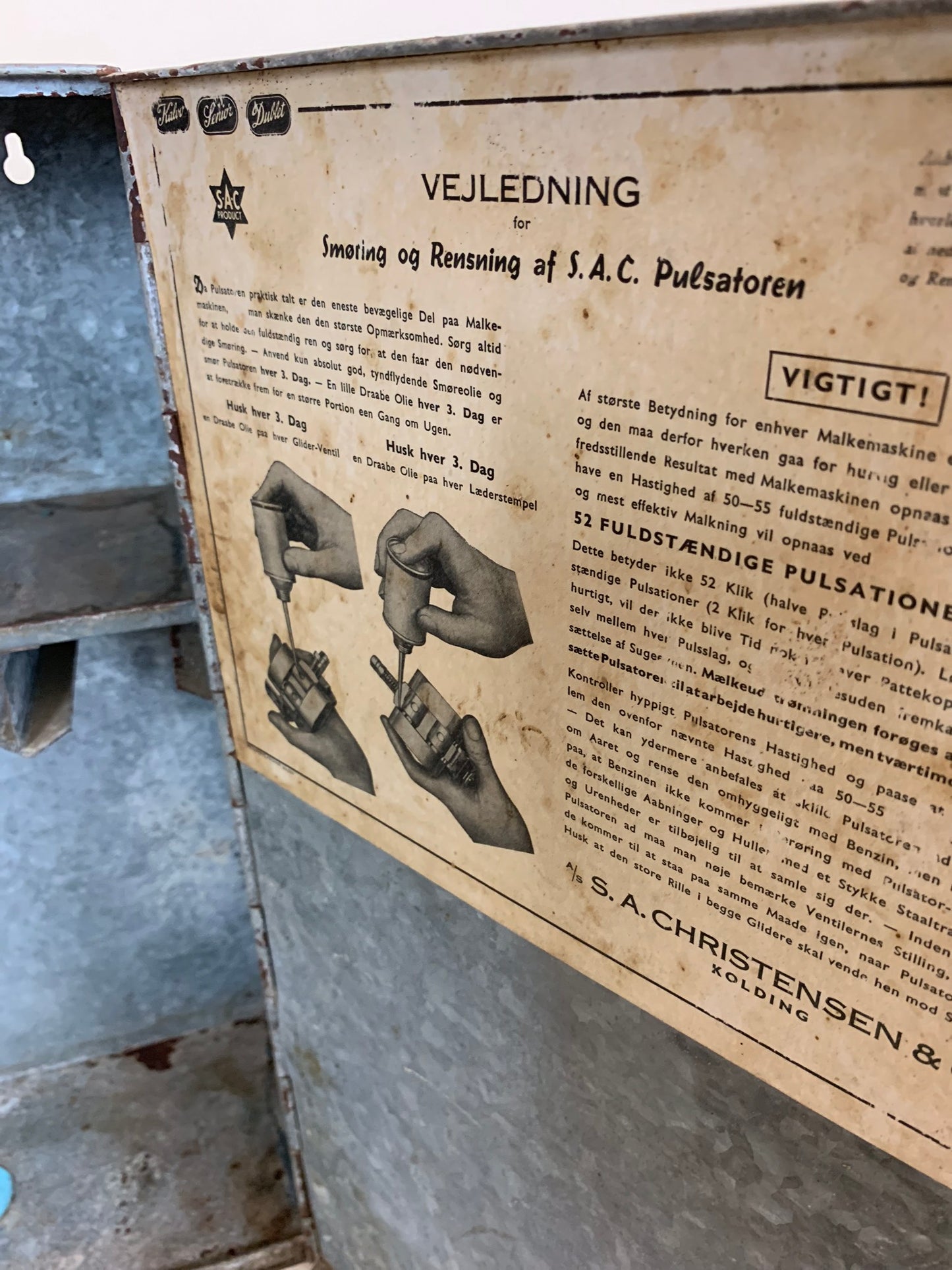 Industrielt skab