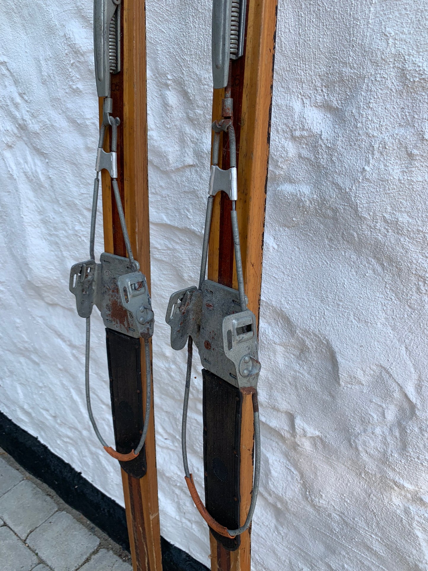 Ski i træ