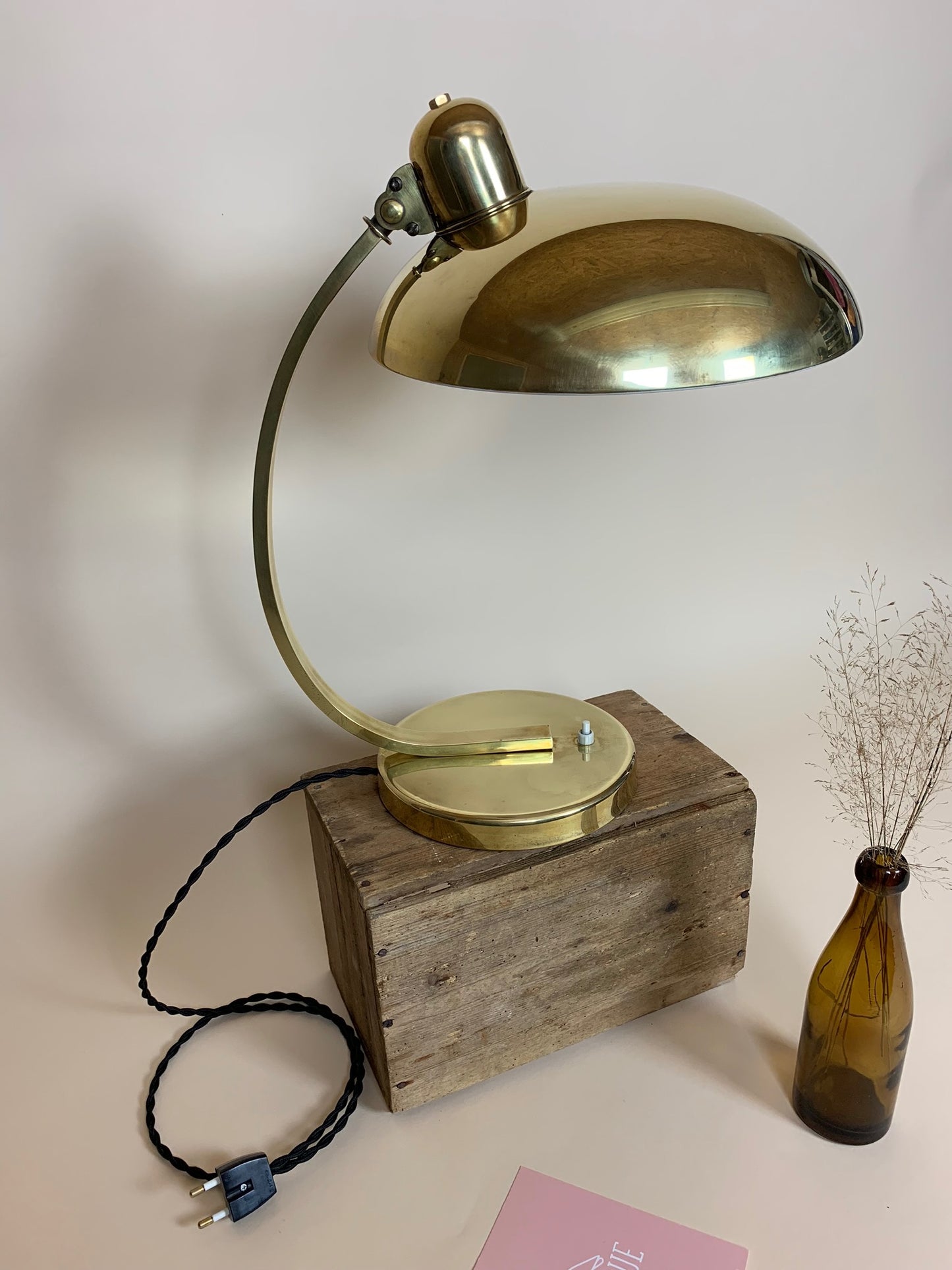 Smuk Christian Dell bordlampe i messing model 6750