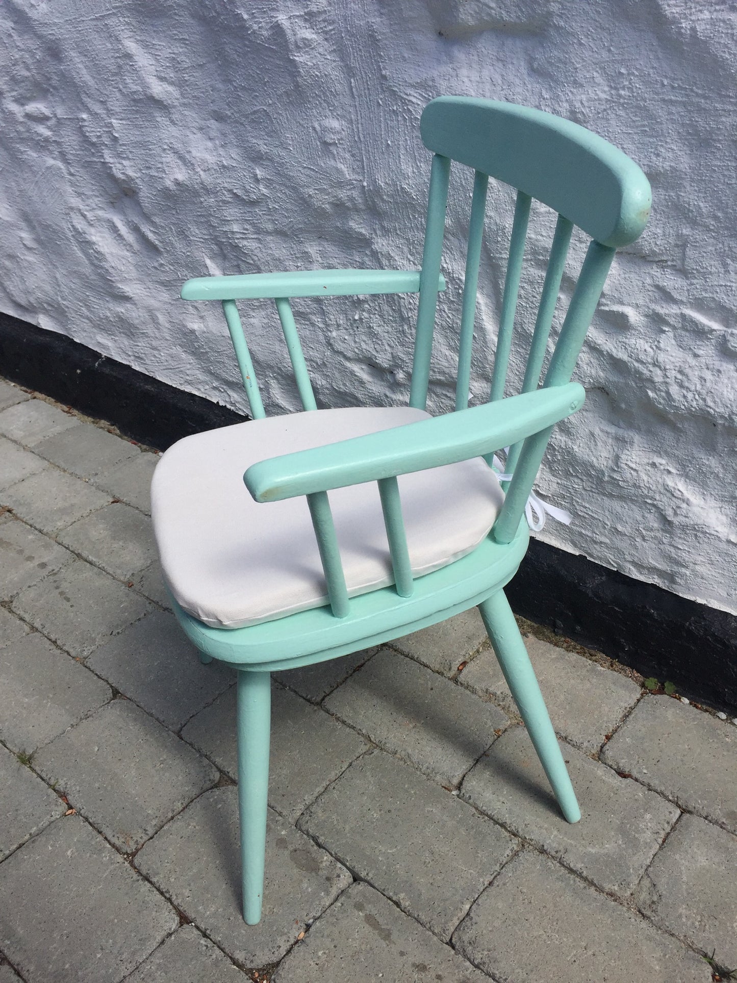 Skøn tremmestol til børn
