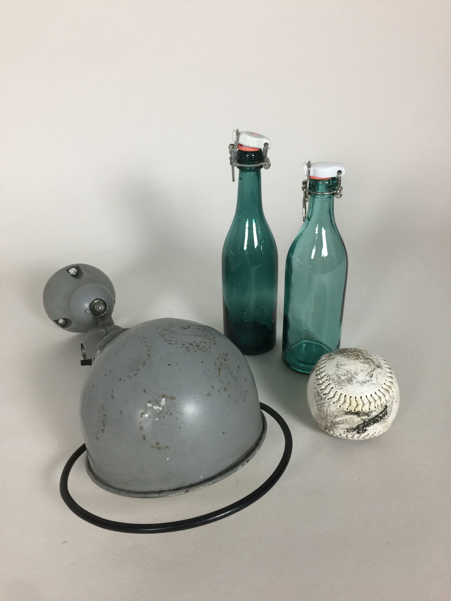 Jieldé lampe i grå med tænd/sluk kontakt