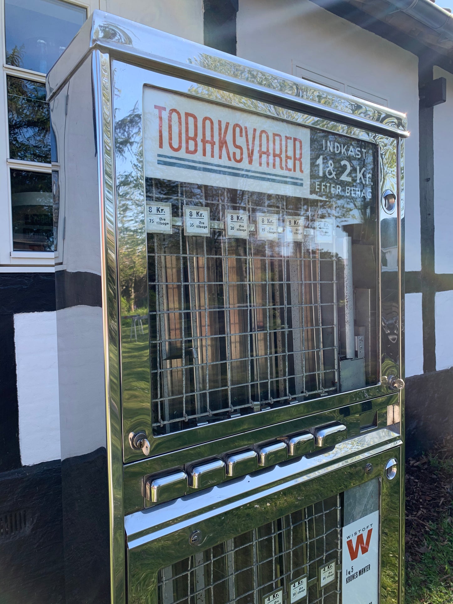 Skøn gammel automat til cigaretter