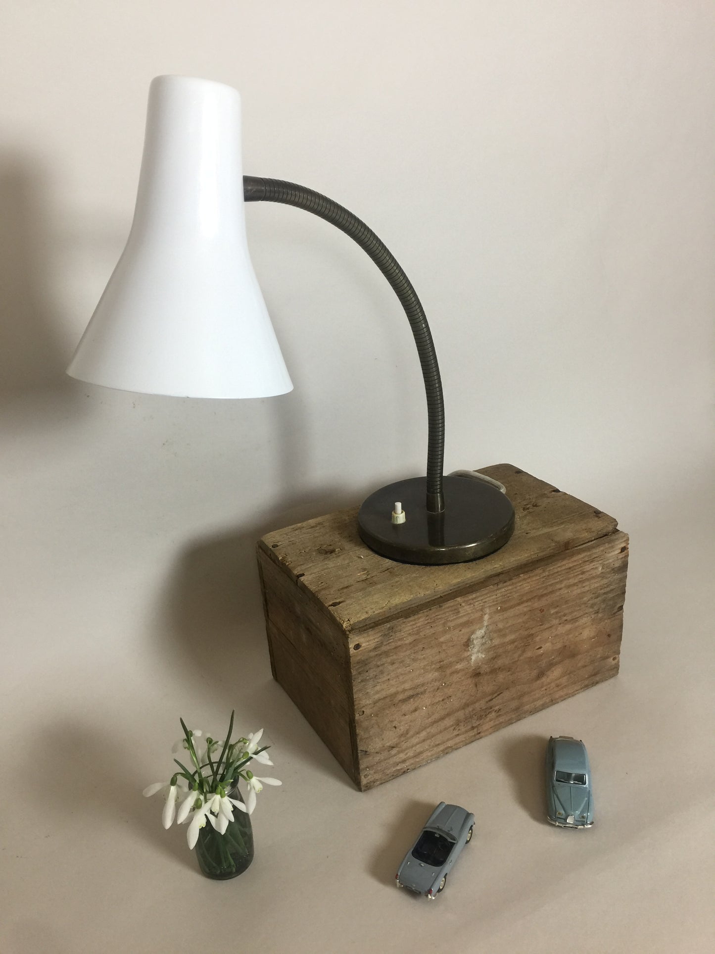 Bordlampe med flexarm