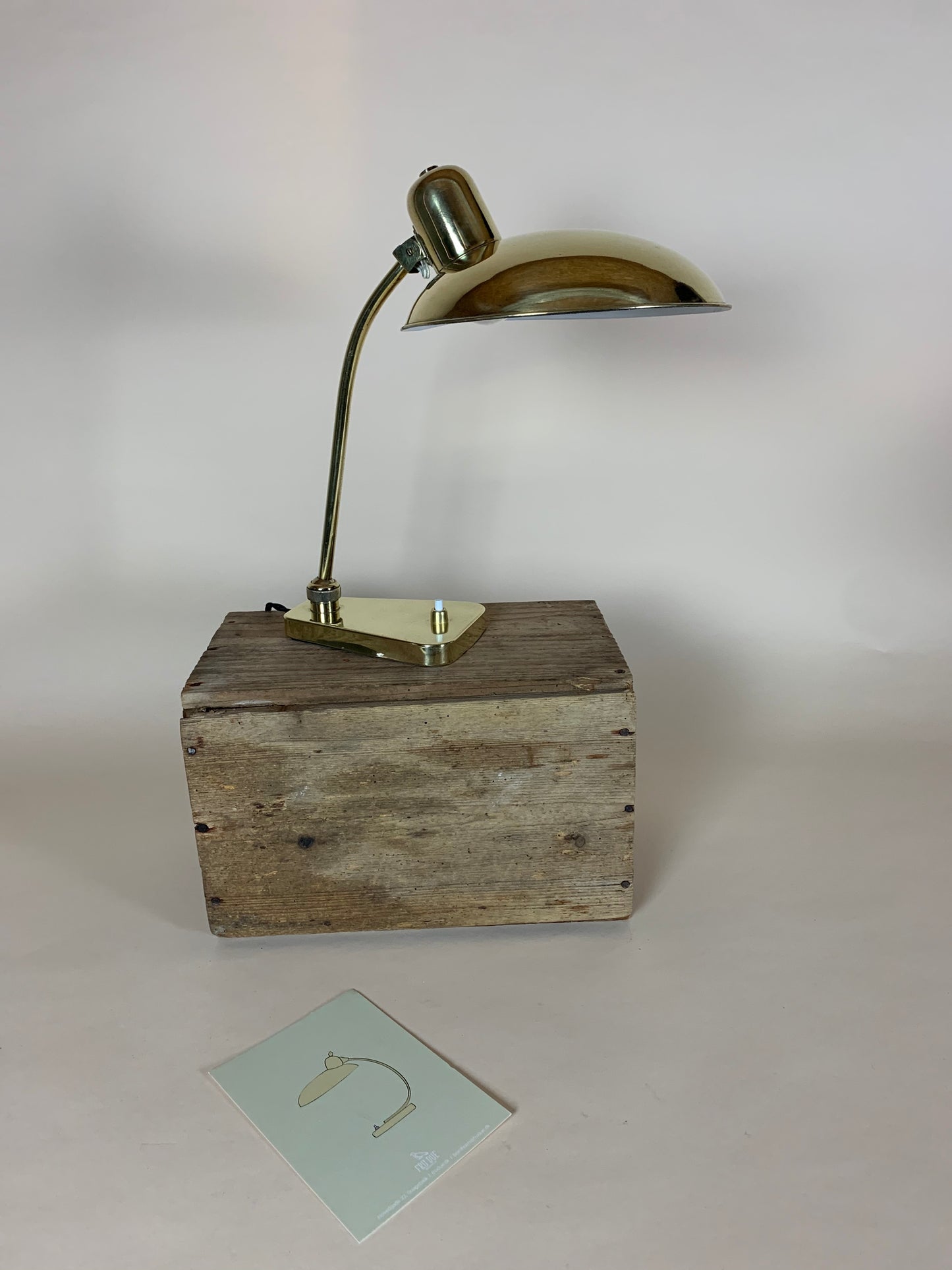 Fin lille messinglampe fra Italien