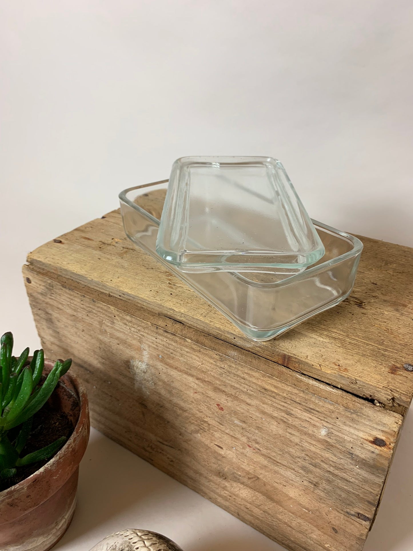 Glas med låg
