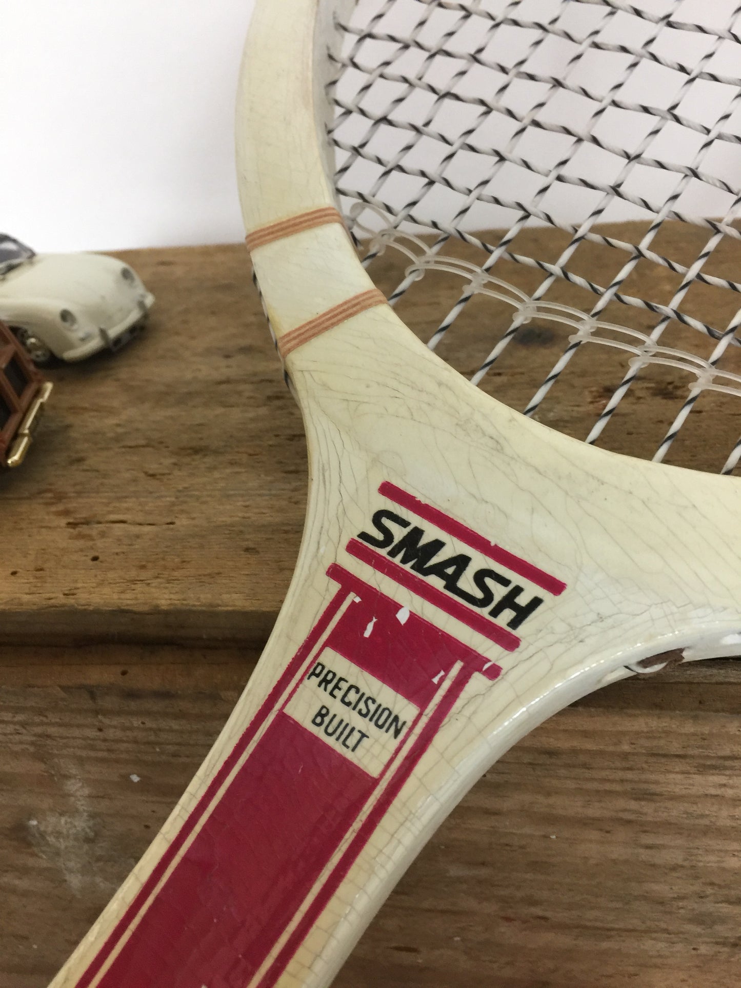 Fin gammel tennisketcher