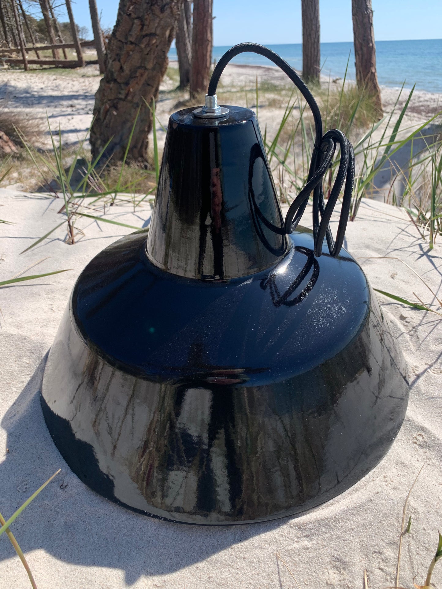 Værkstedslampe i emalje - Sort