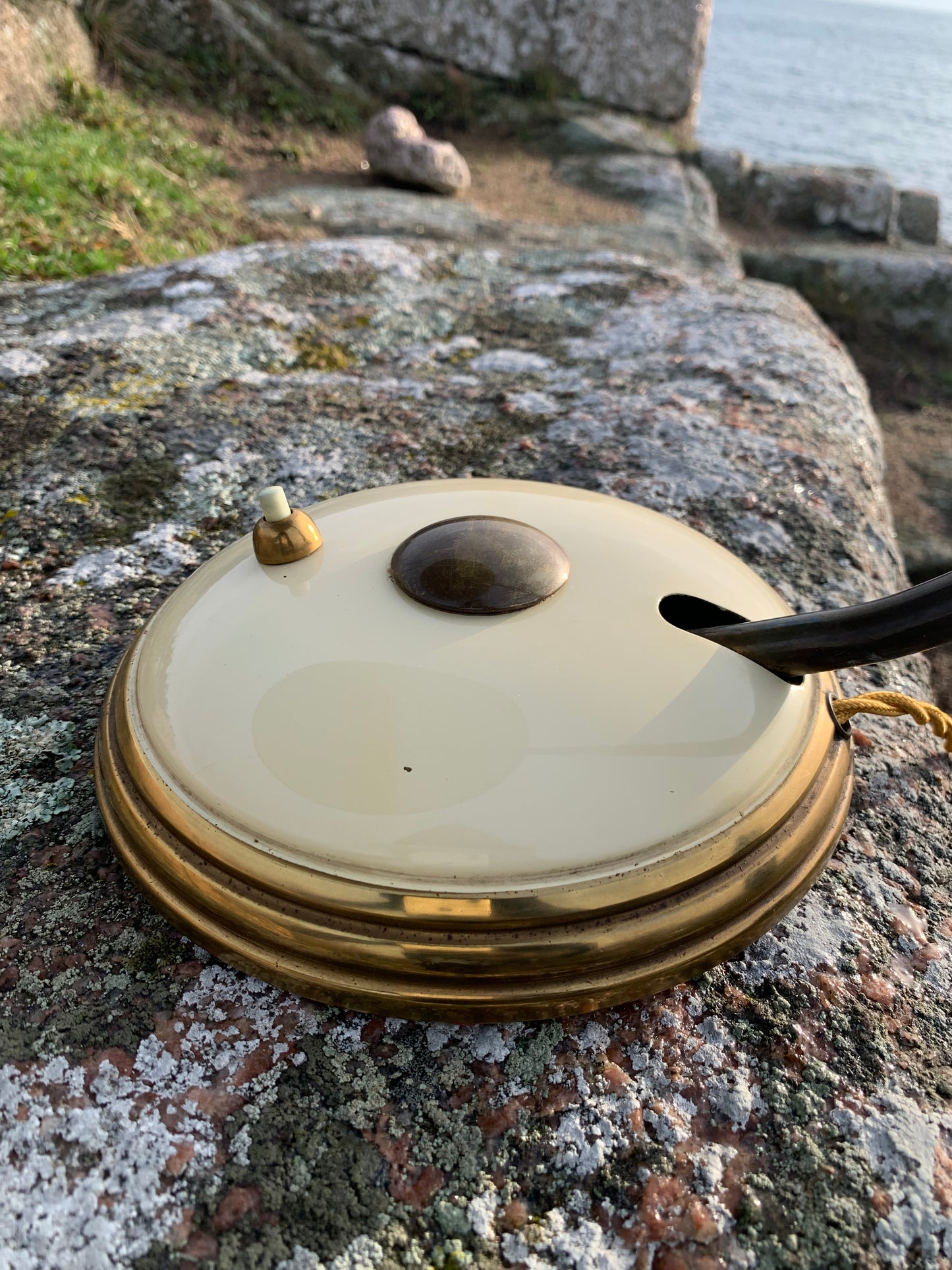 Helo - Hvid og messing