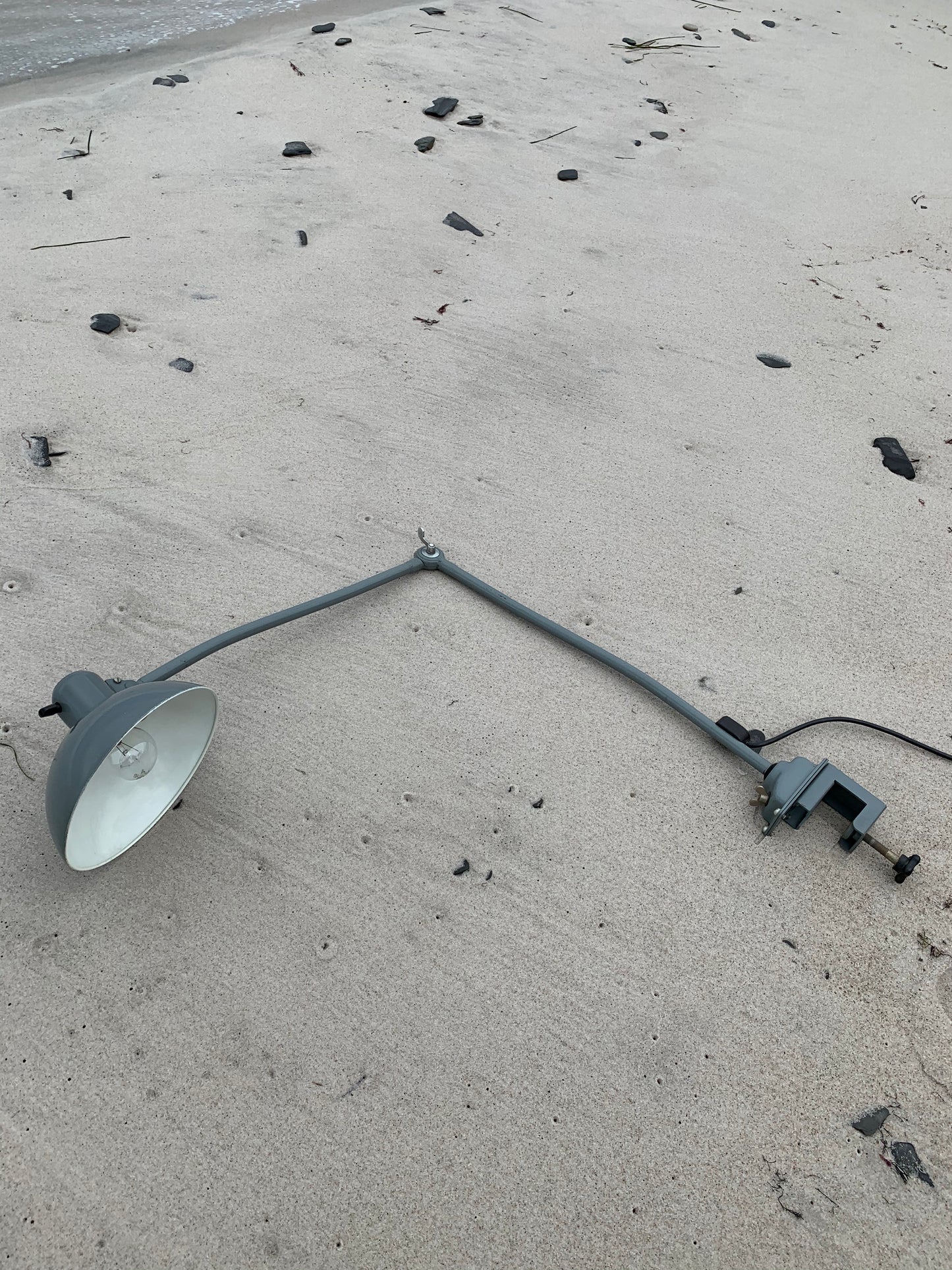 Kaiser Idell 6727 - Arkitektlampe med bordbeslag