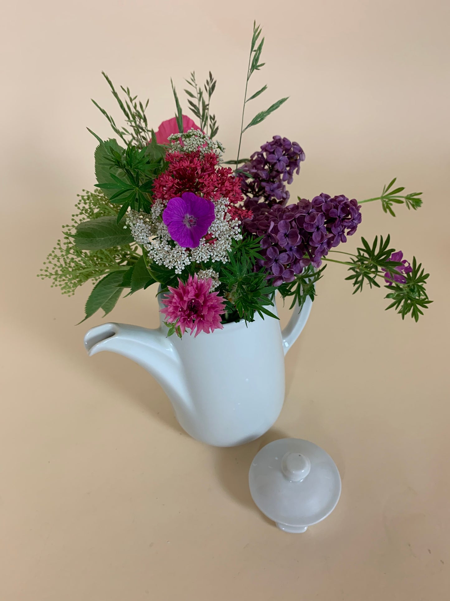 Porcelænskande med låg