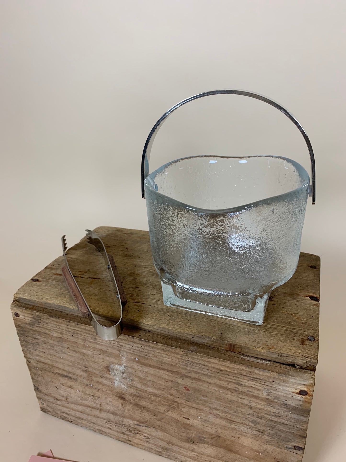 Glas isspand med hank