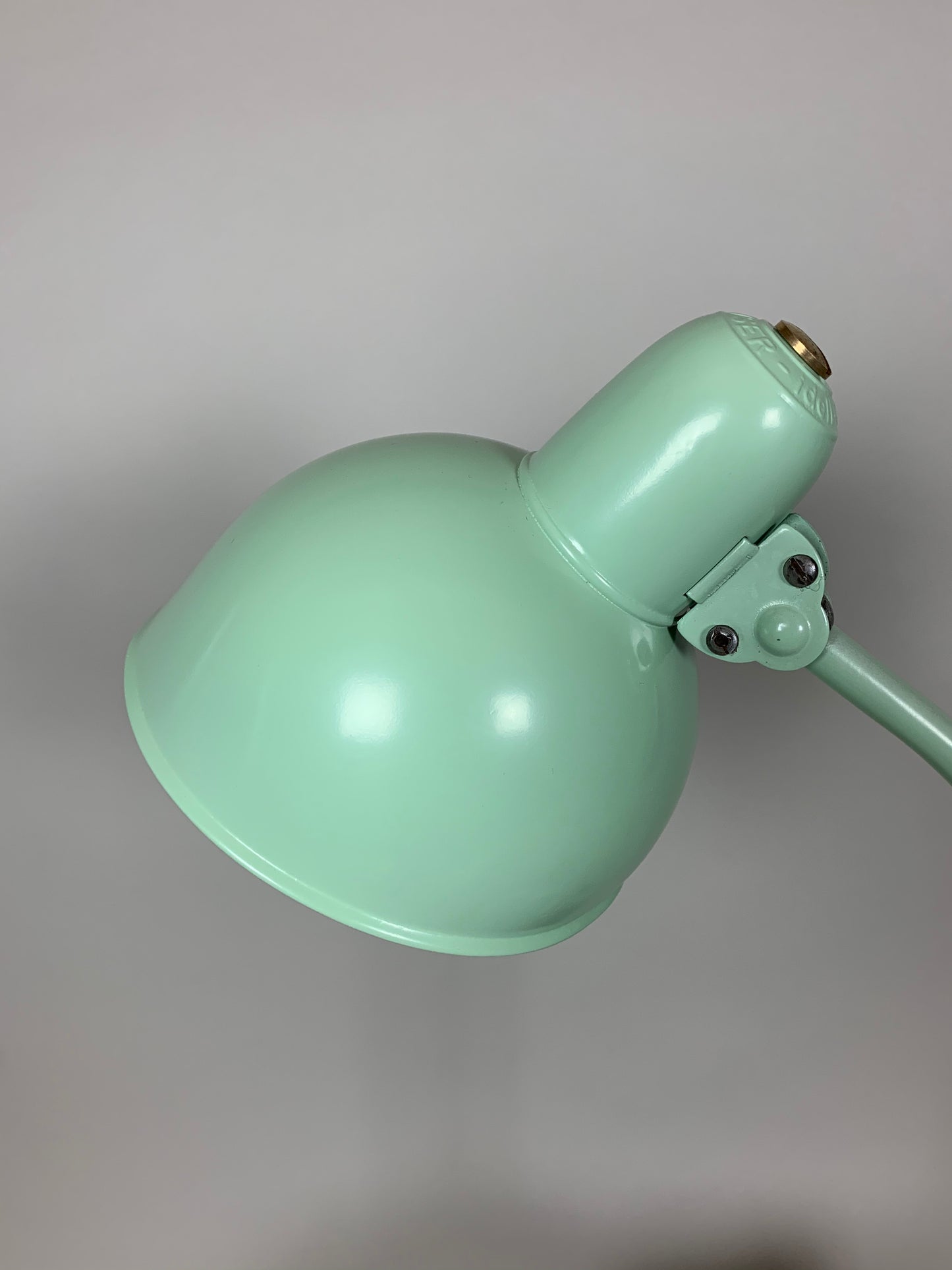 Kaiser Idell 6551 - Mintgrøn