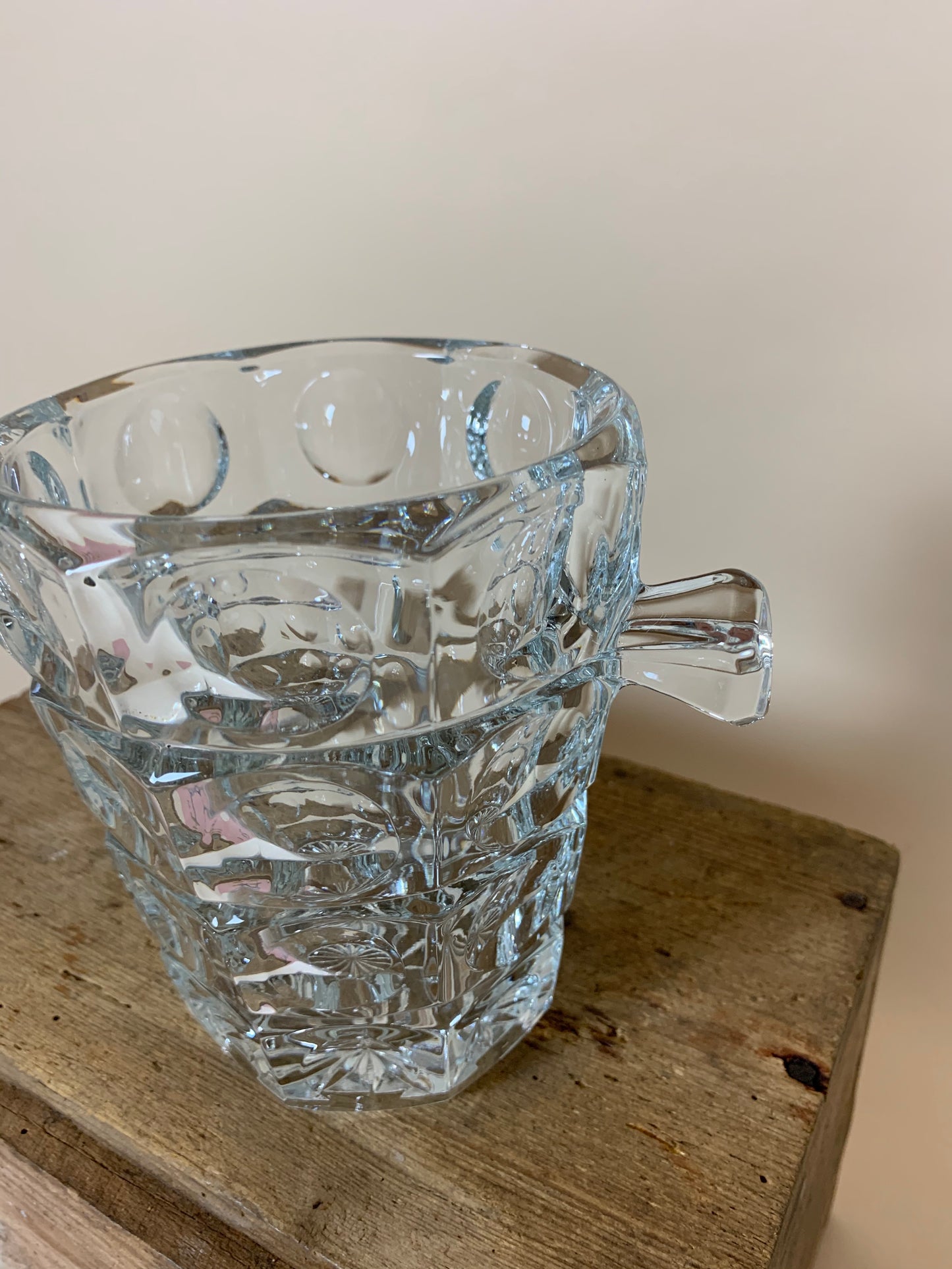 Isspand fra Holmegaard i klar glas med ører