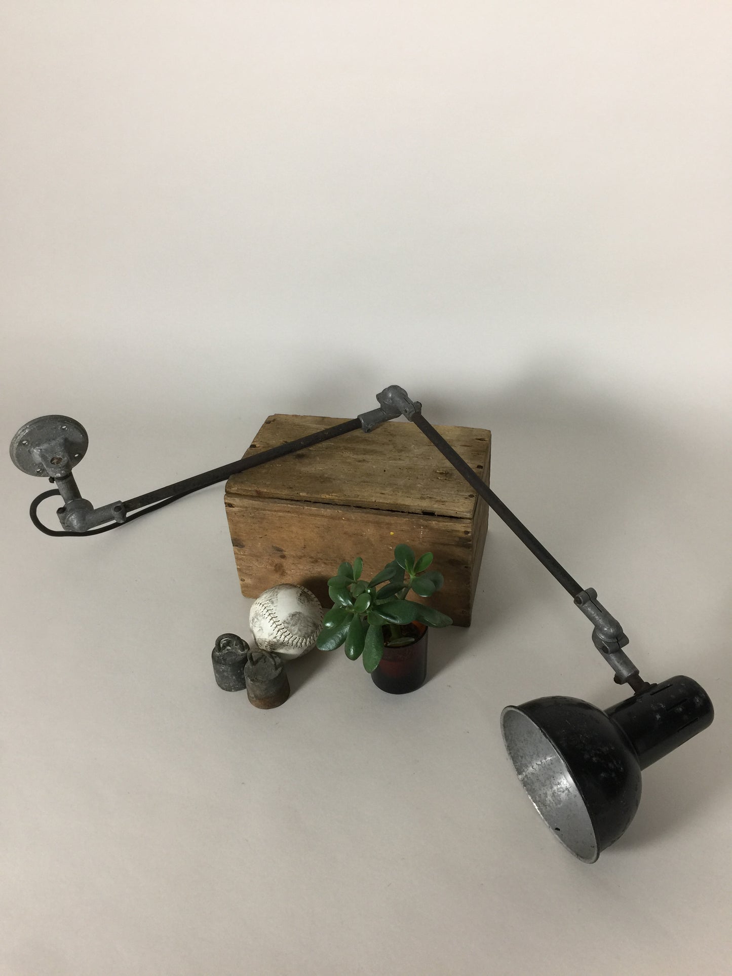 Unik DSB væglampe fra Rijo