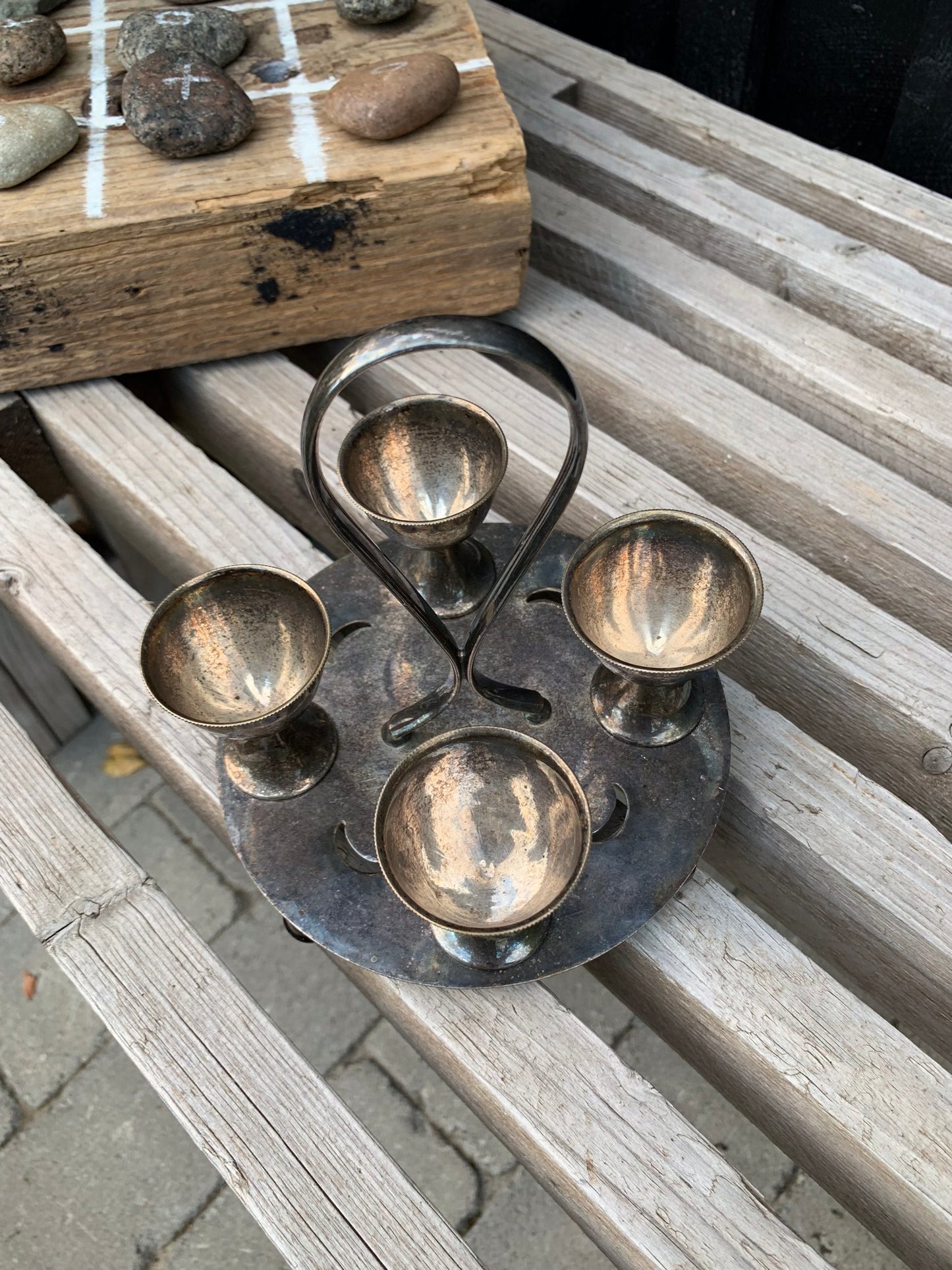 Fire æggebægre med holder
