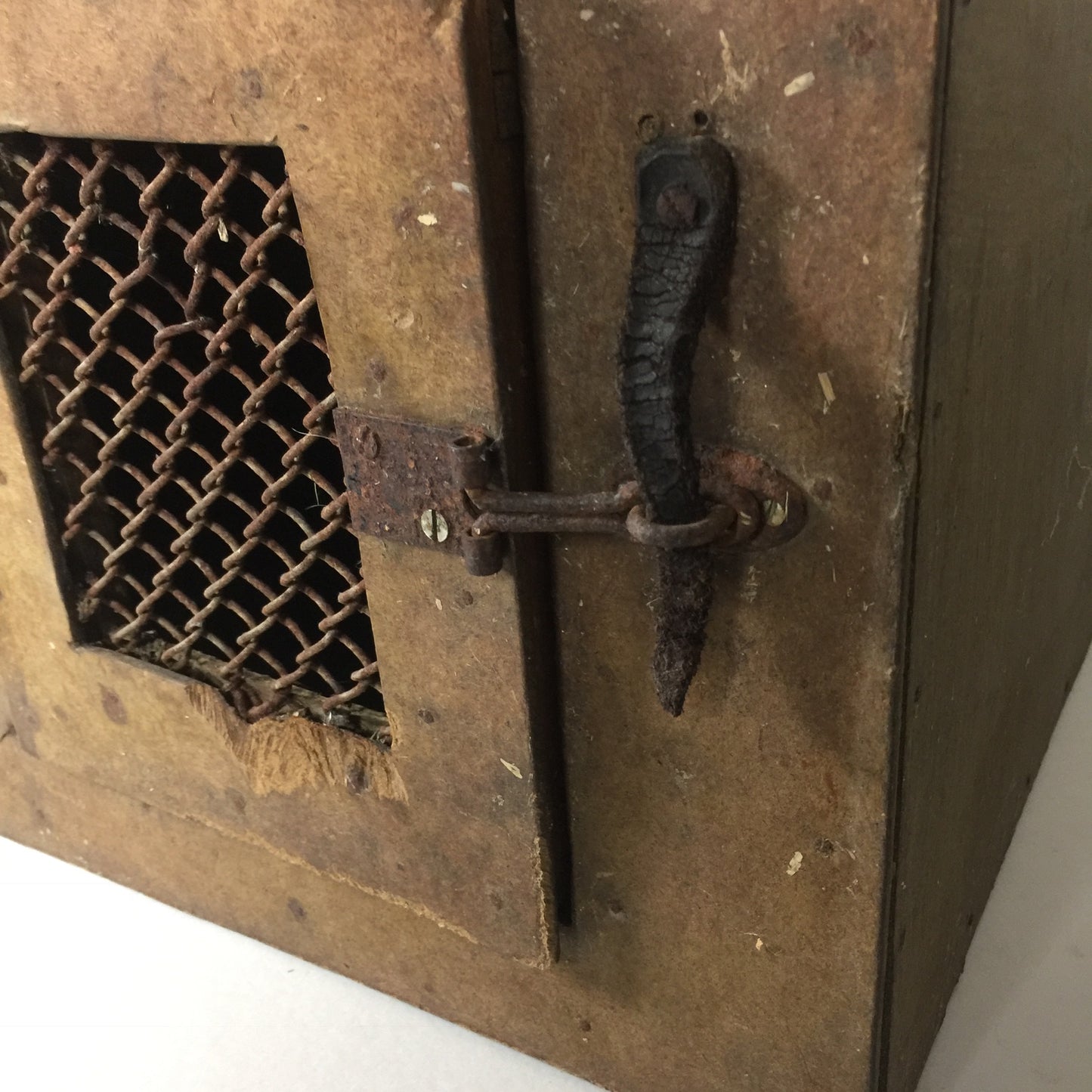 Vintage transportkasse til dyr