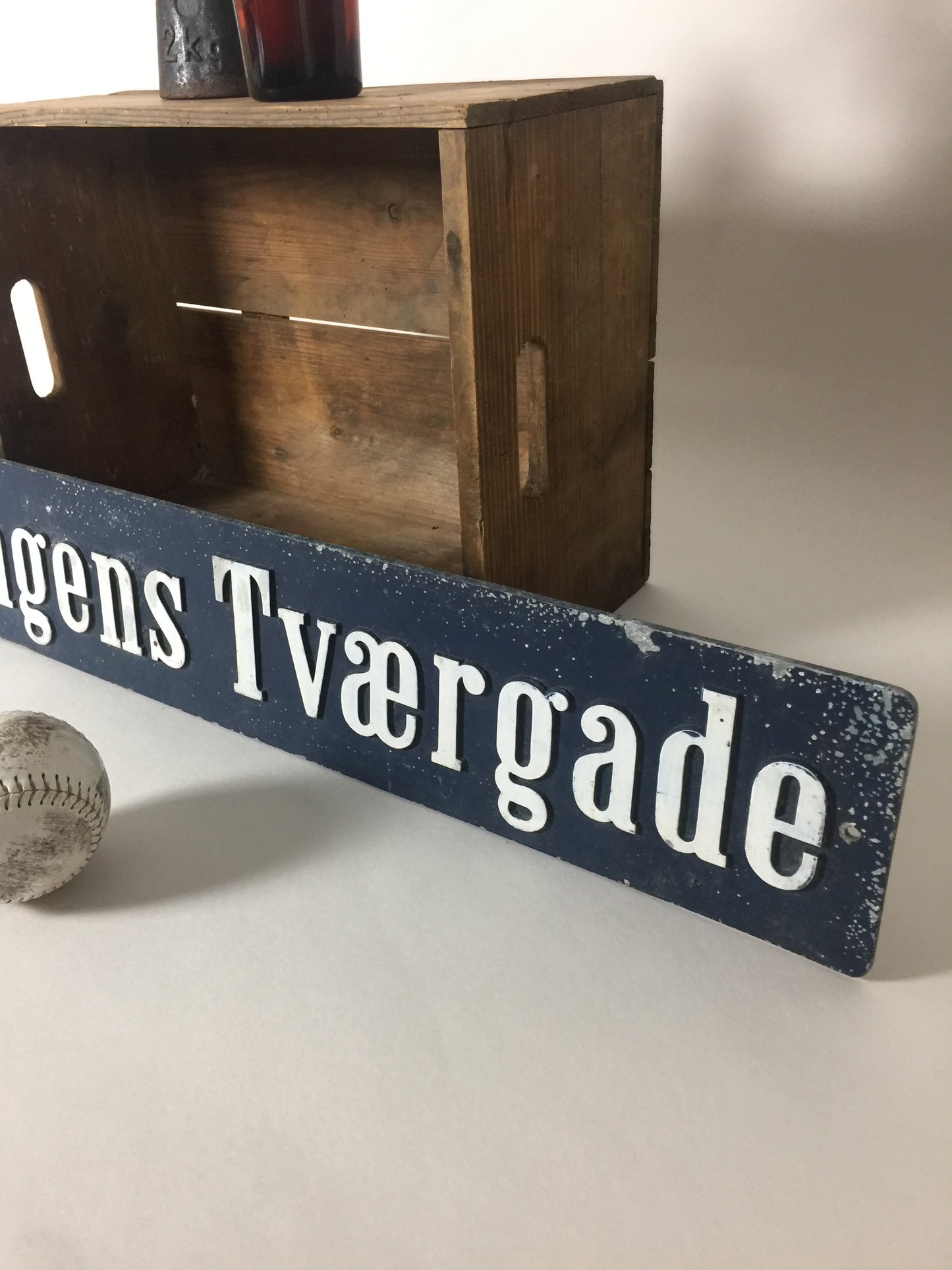 Vejskilt med royal historie