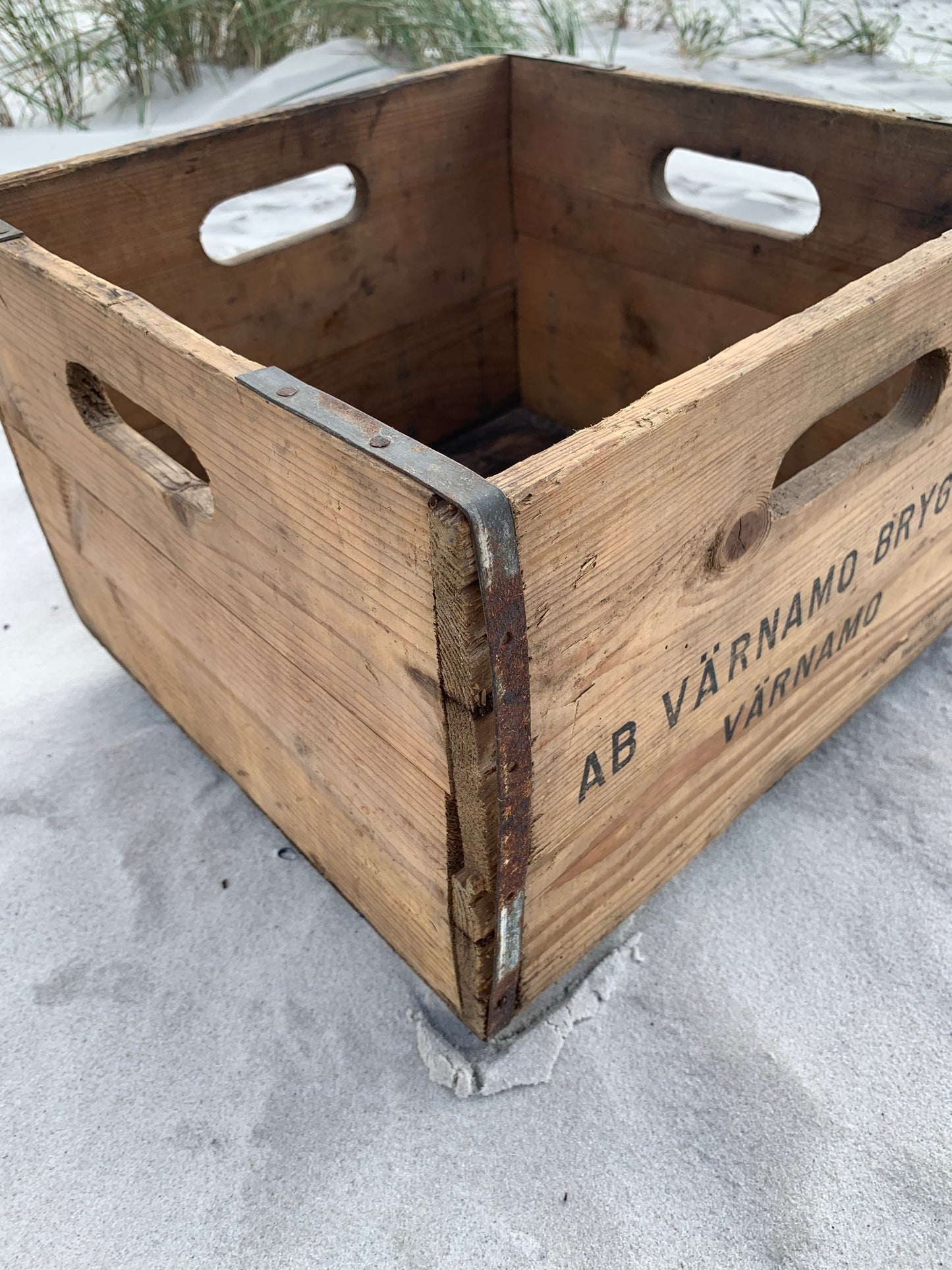 Skøn og patineret trækasse fra Vämamo bryggeri