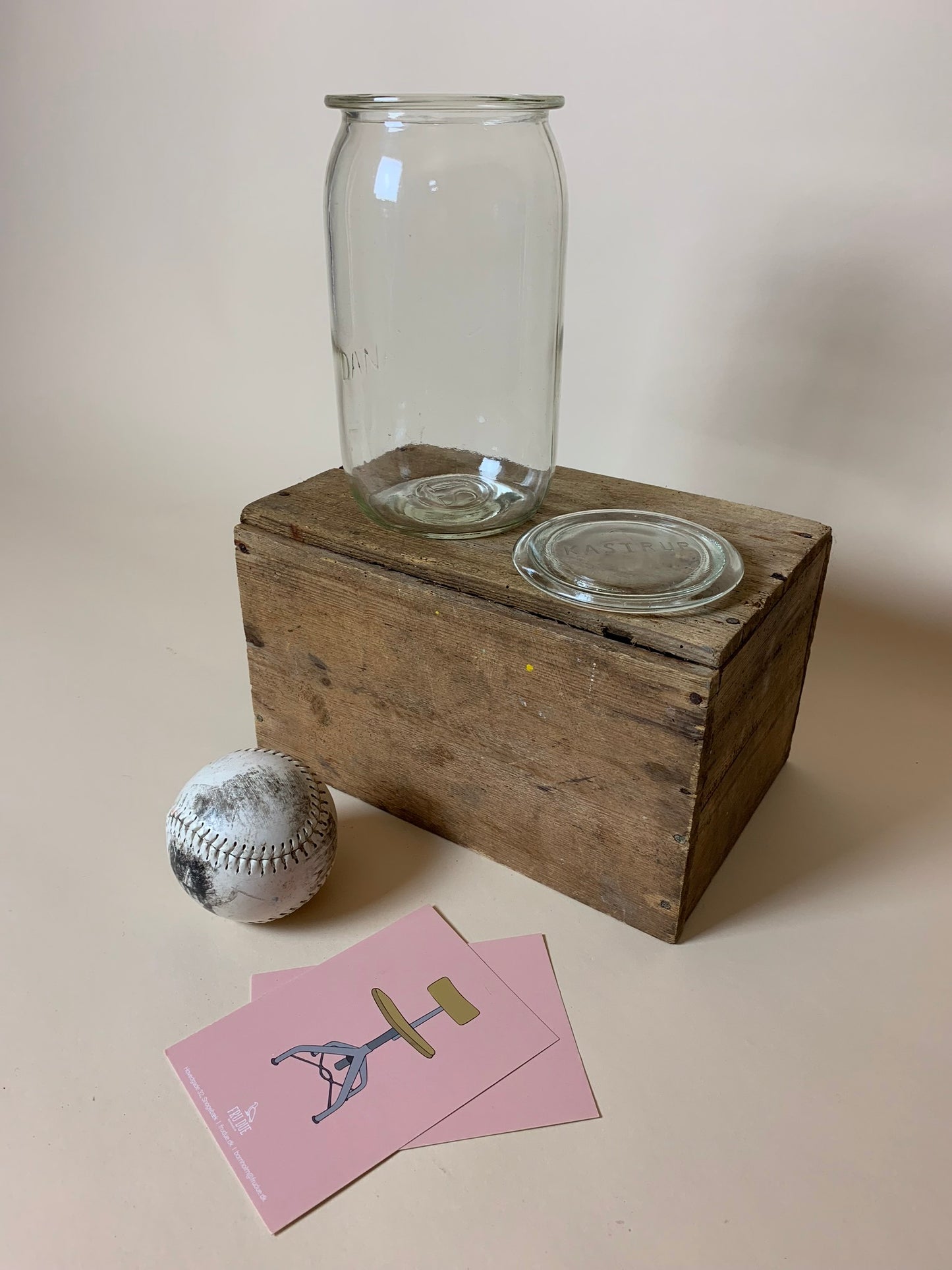 Stort henkogningsglas med låg