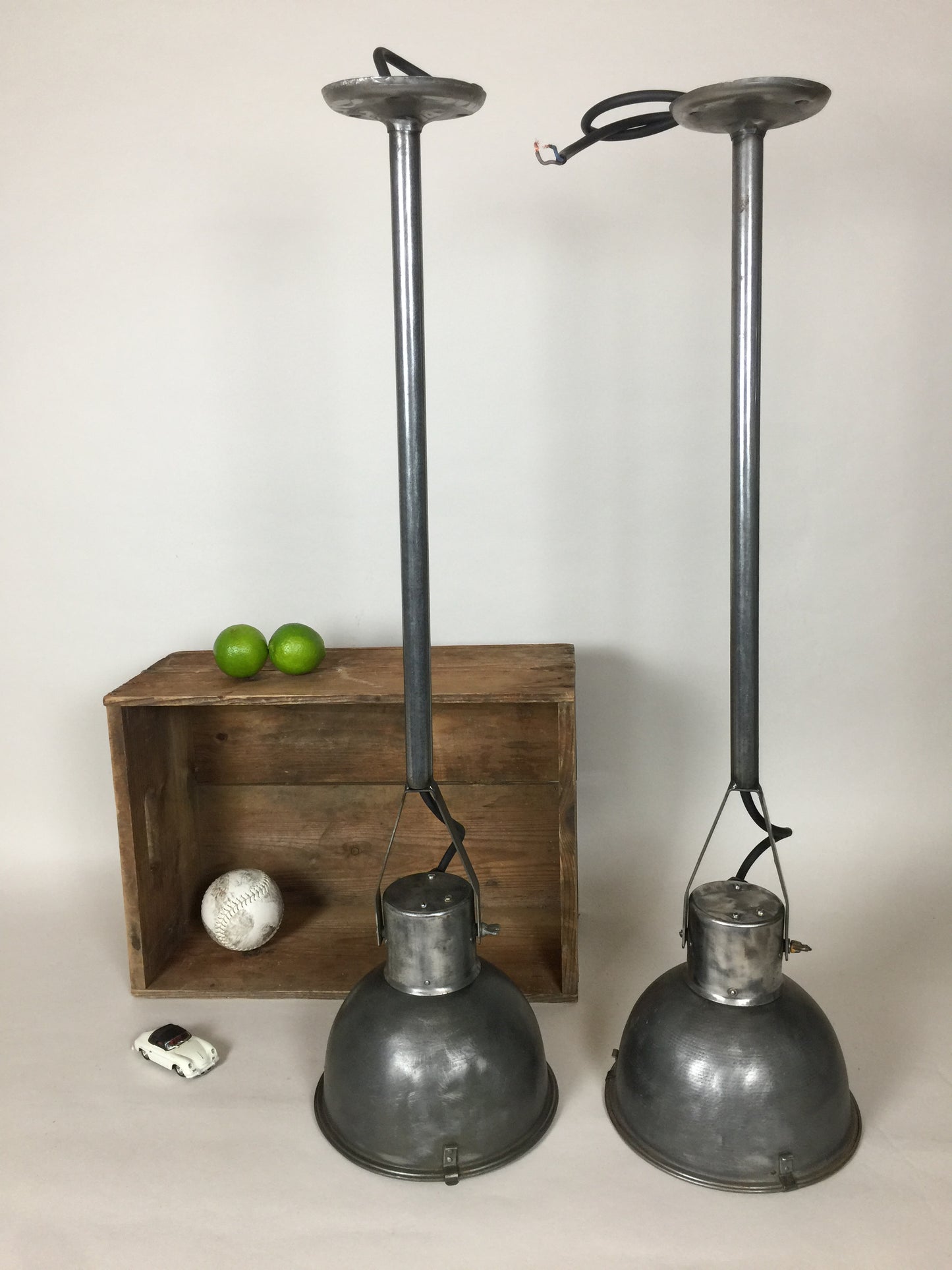 Skøn lampe med lækker patina (prisen er pr. stk.)