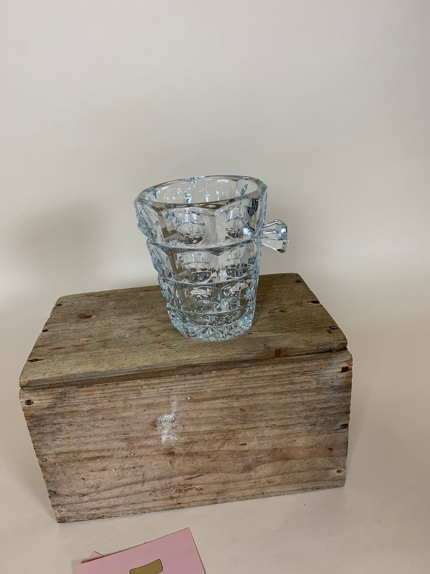 Isspand fra Holmegaard i klar glas med ører