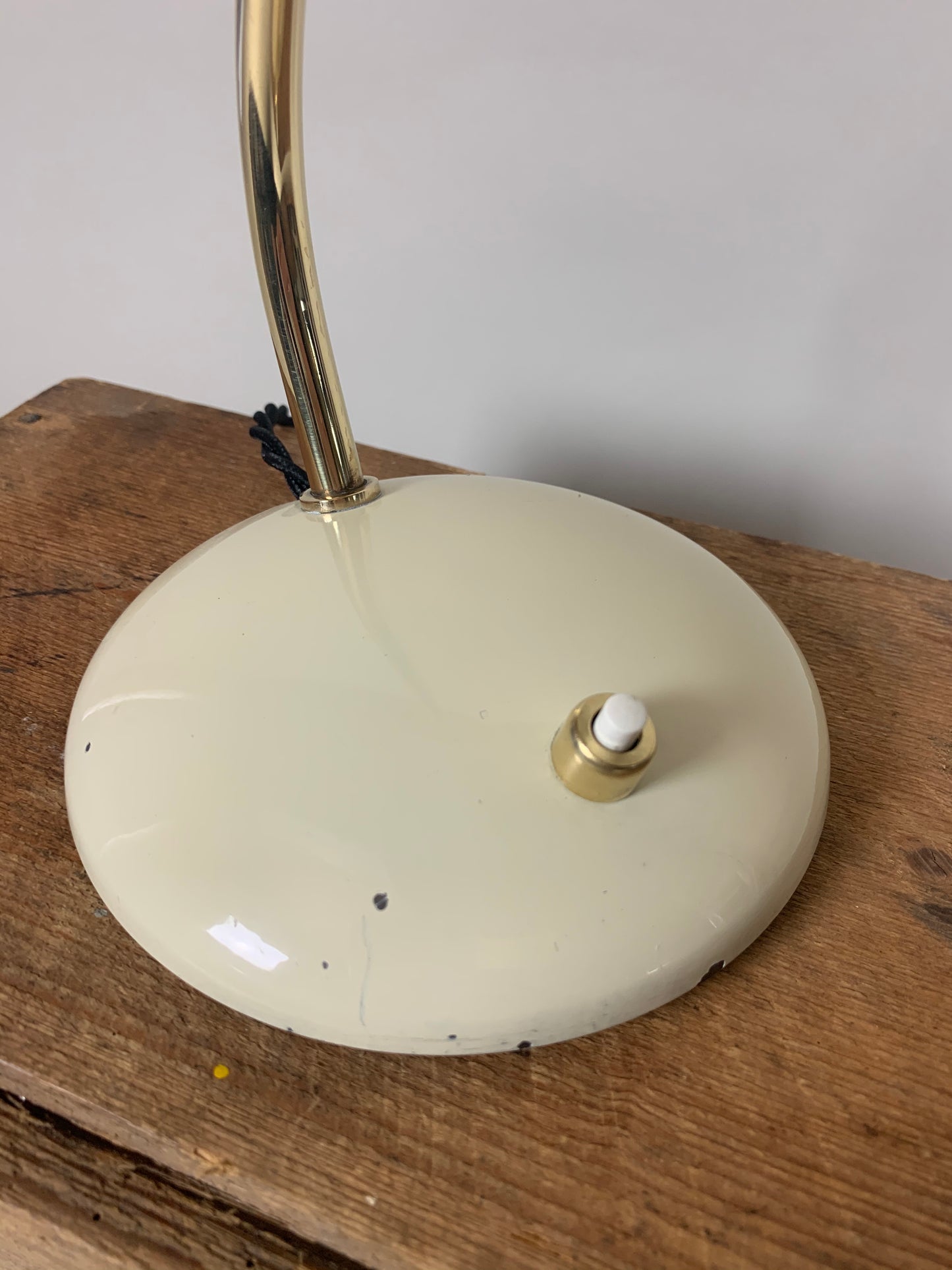 Kaiser Idell 6781 - Creme hvid