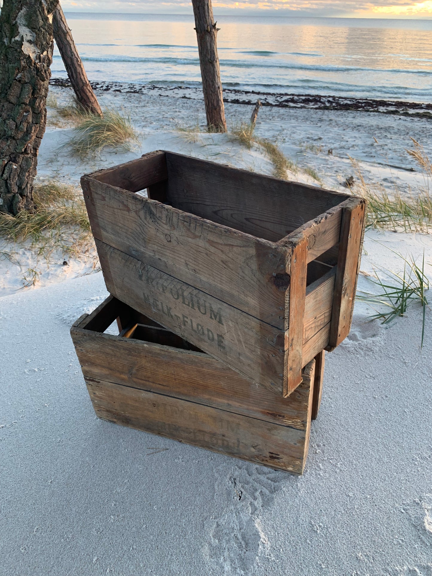 Mælkekasse med rum og zinkbund