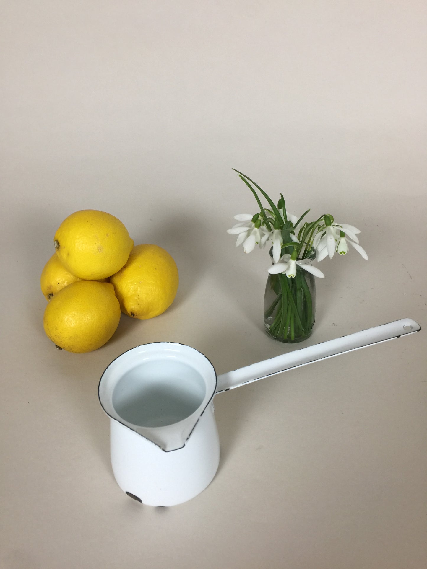 Skøn lille emaljekande