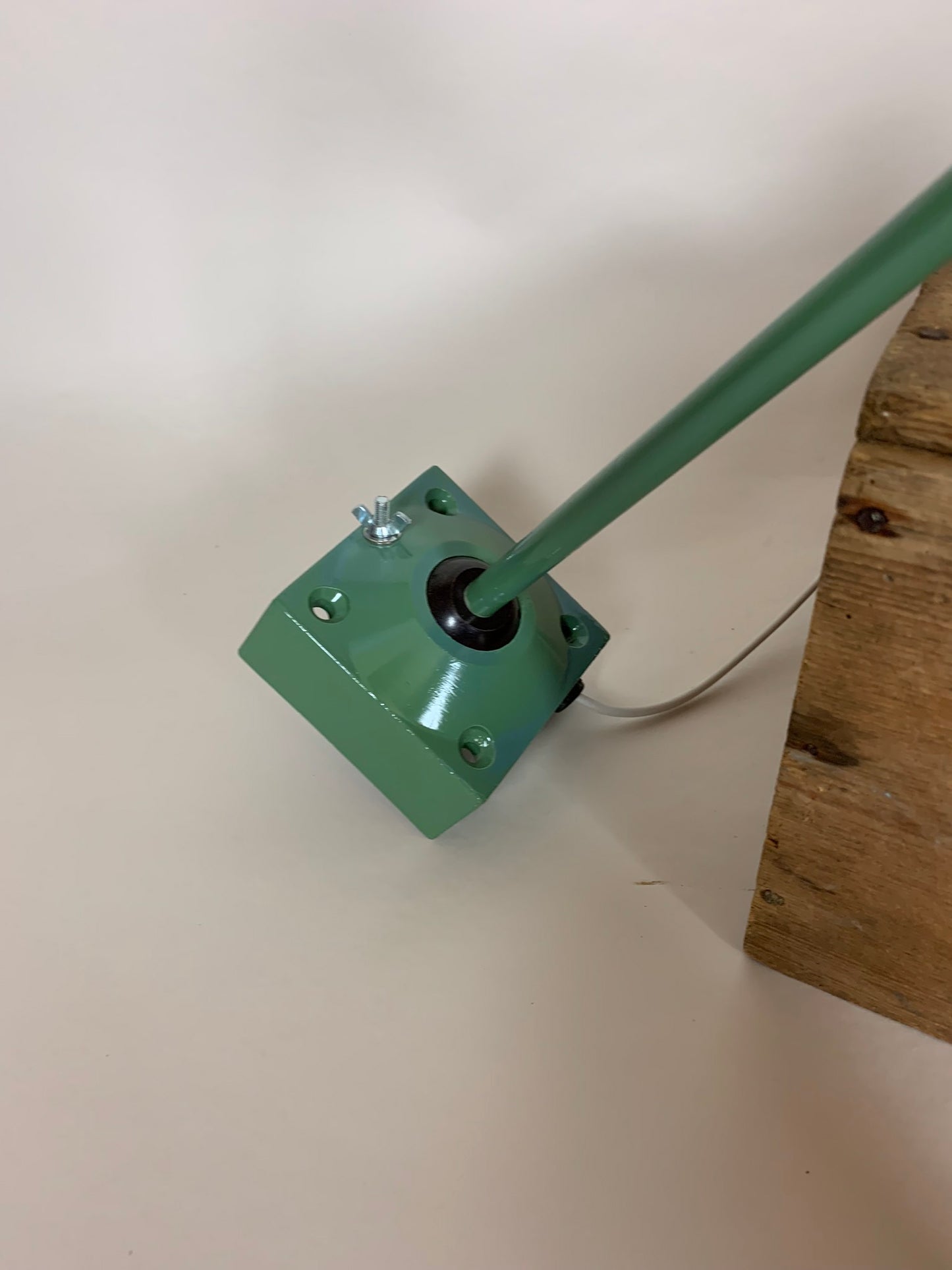 Skøn industriel grøn væg eller bordlampe