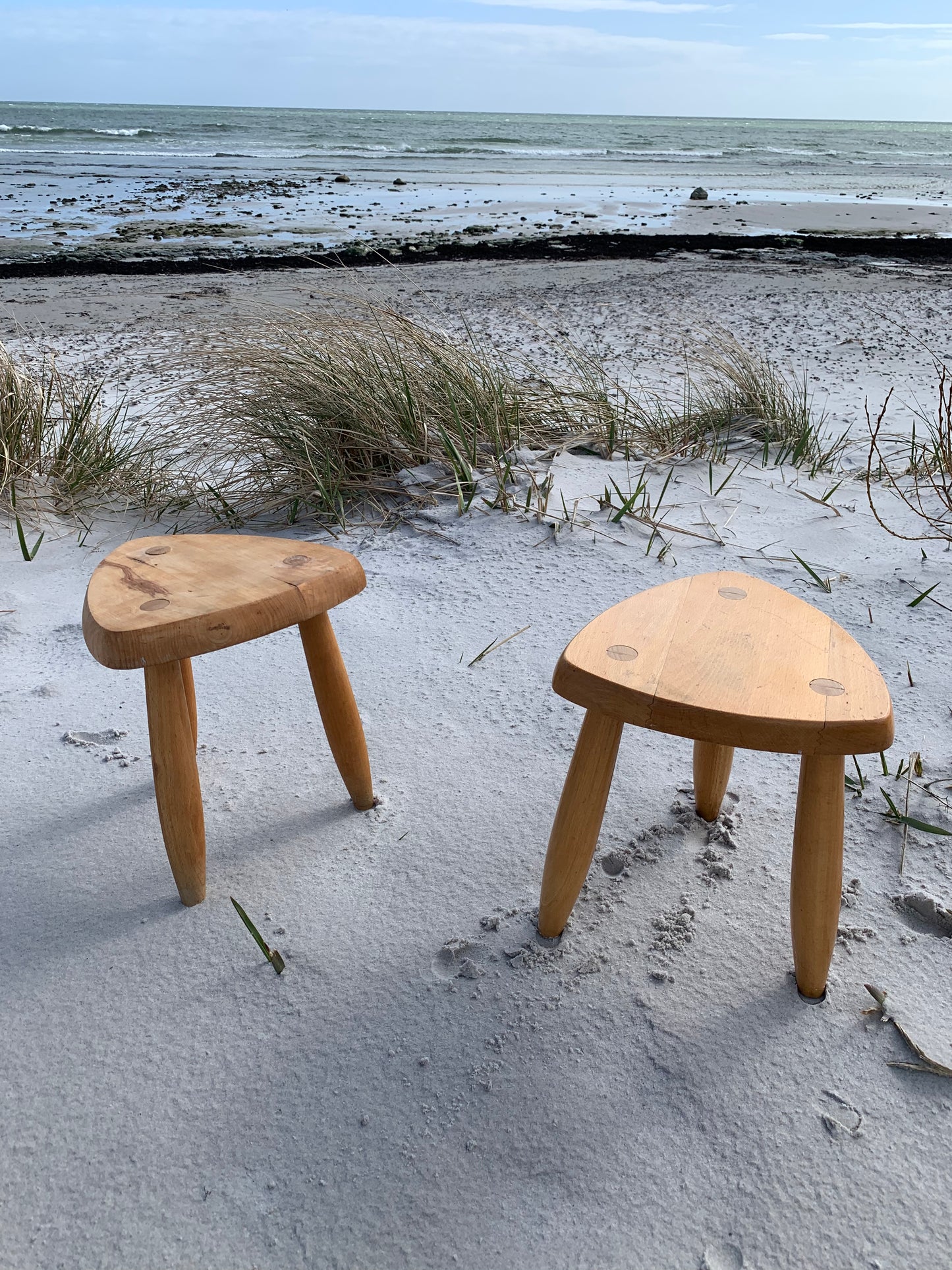 Lille taburet i træ