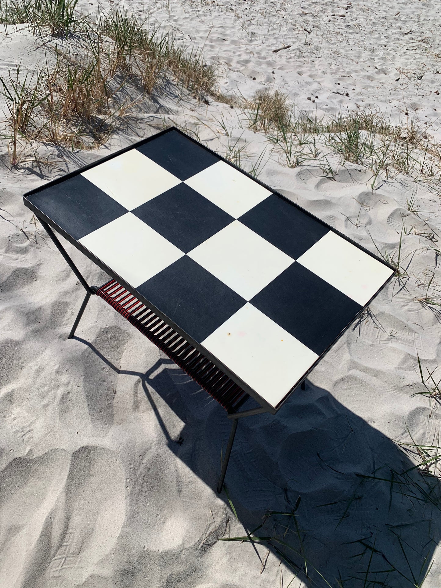 Bord med linoleums bordplade