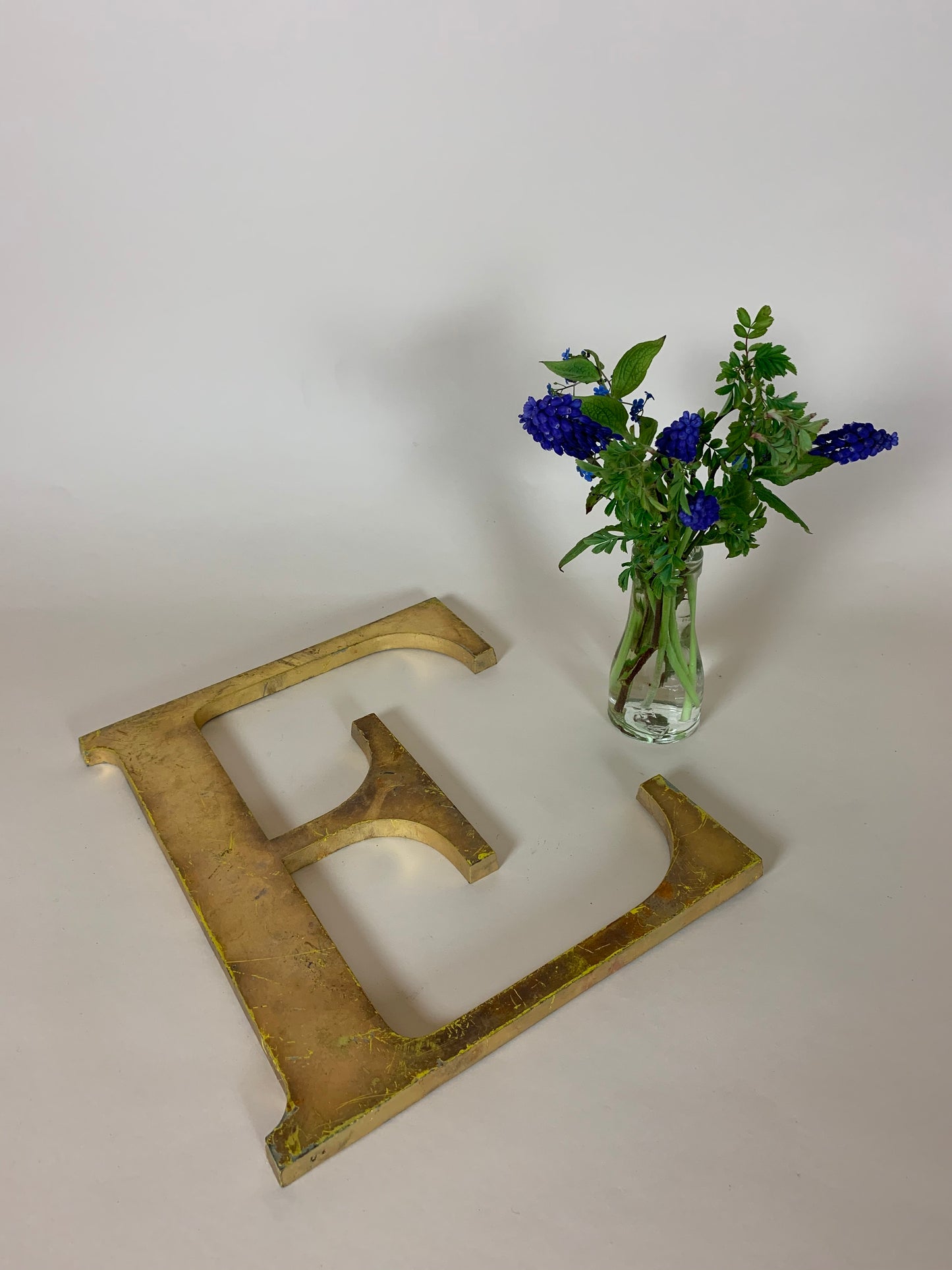 Facadebogstav E