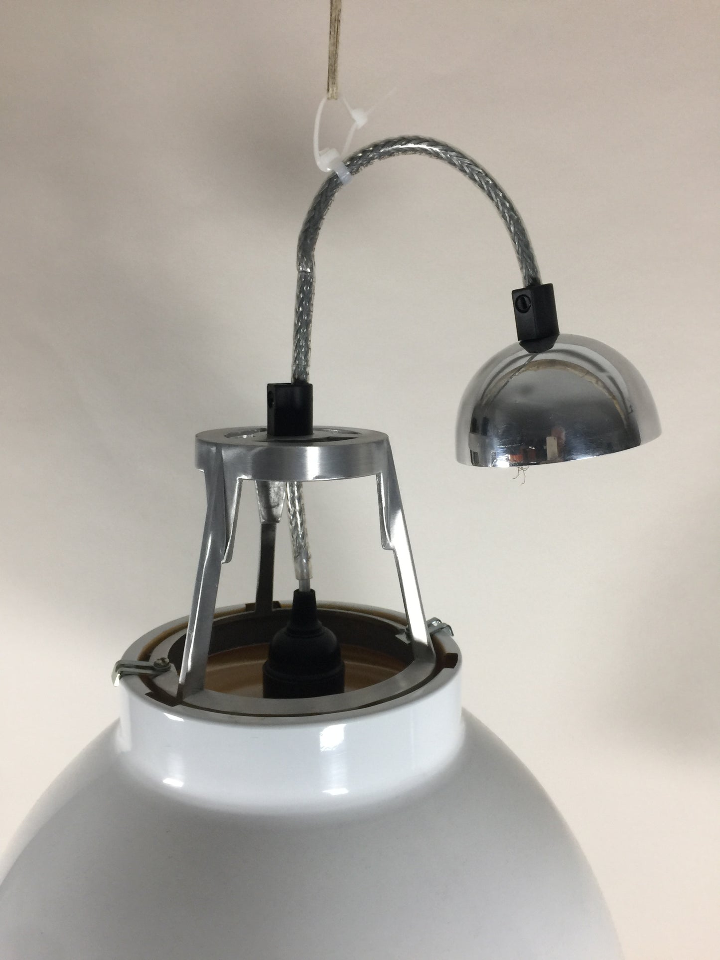 Original BTC lampe - Titan hvid med guld