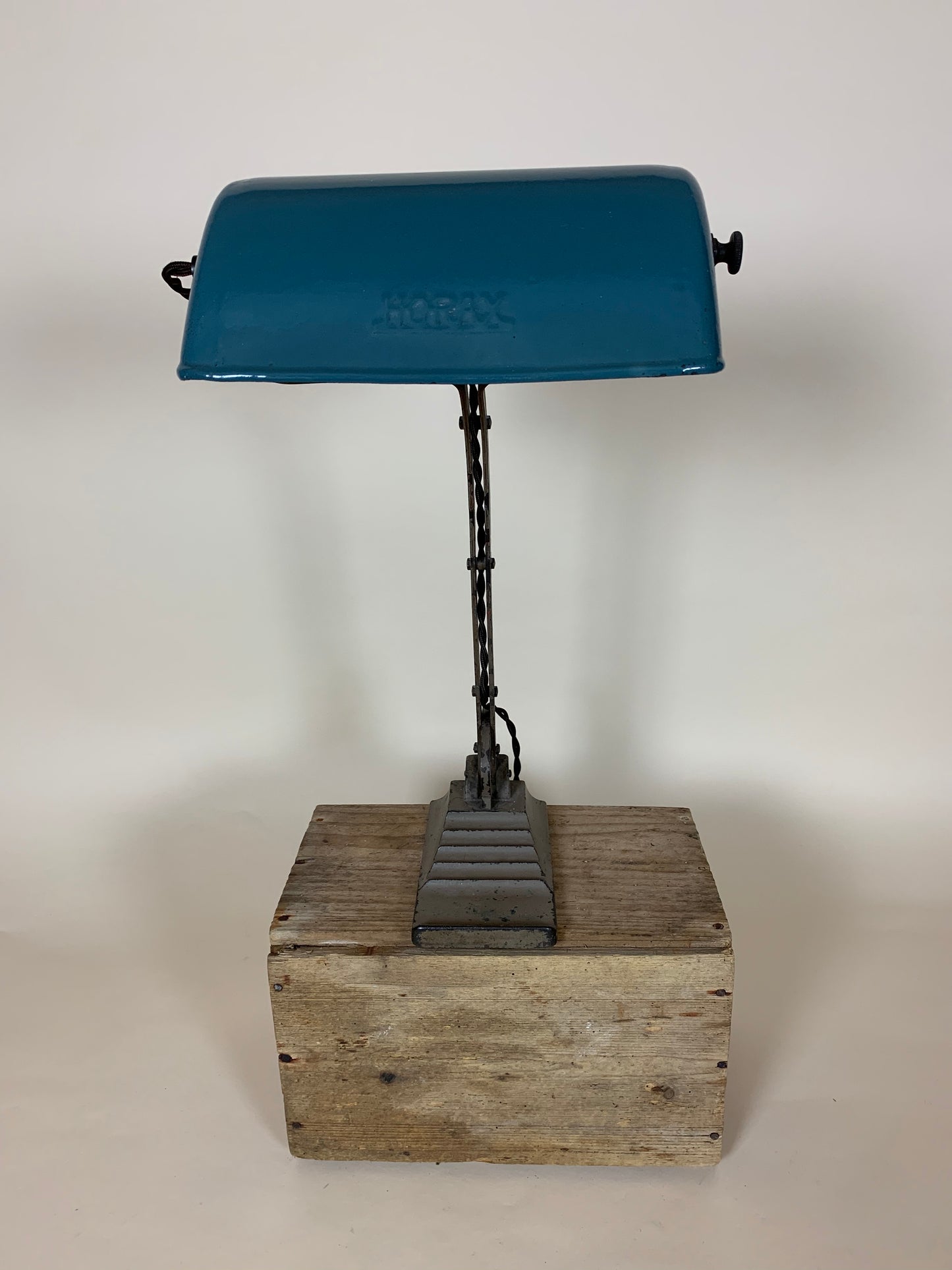 Fin gammel Horax notarlampe