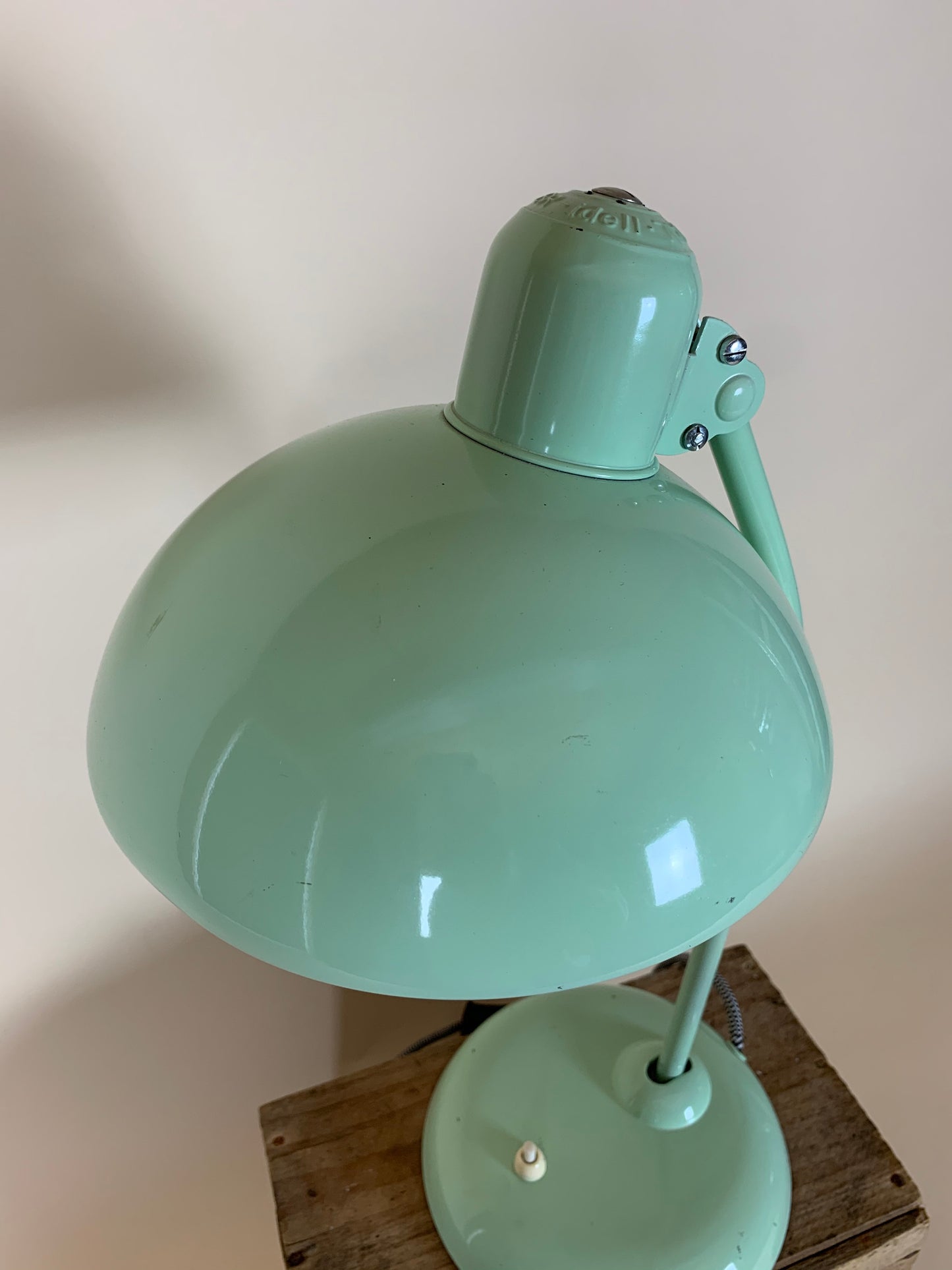 Kaiser Idell 6556 bordlampe - lysgrøn