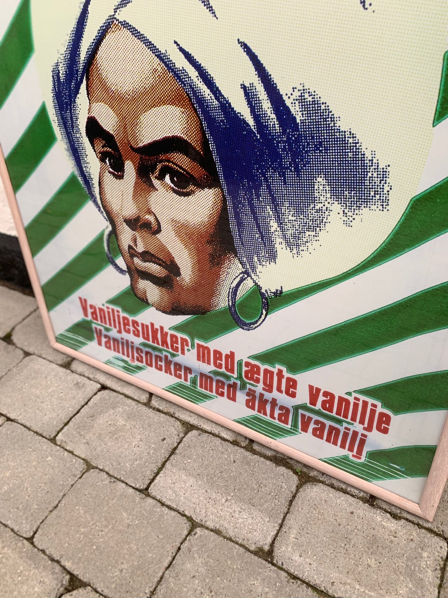 Skønt og stort vanila billede med ramme