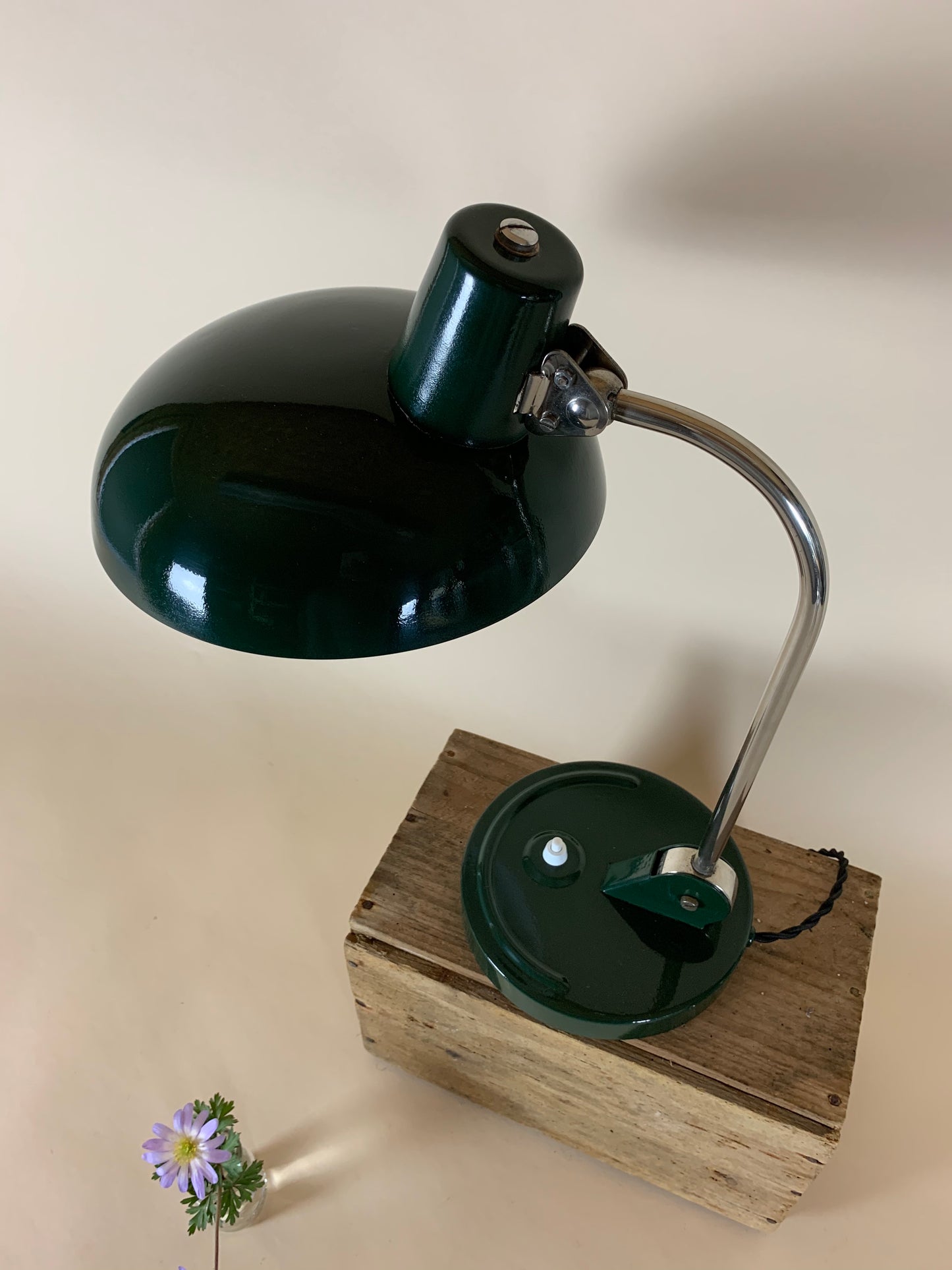 Bordlampe designet af Christian Dell for Koranda