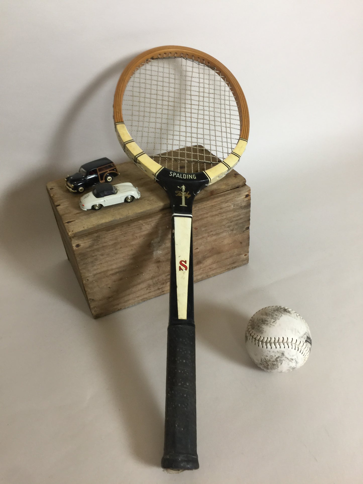 Skøn gammel tennisketcher