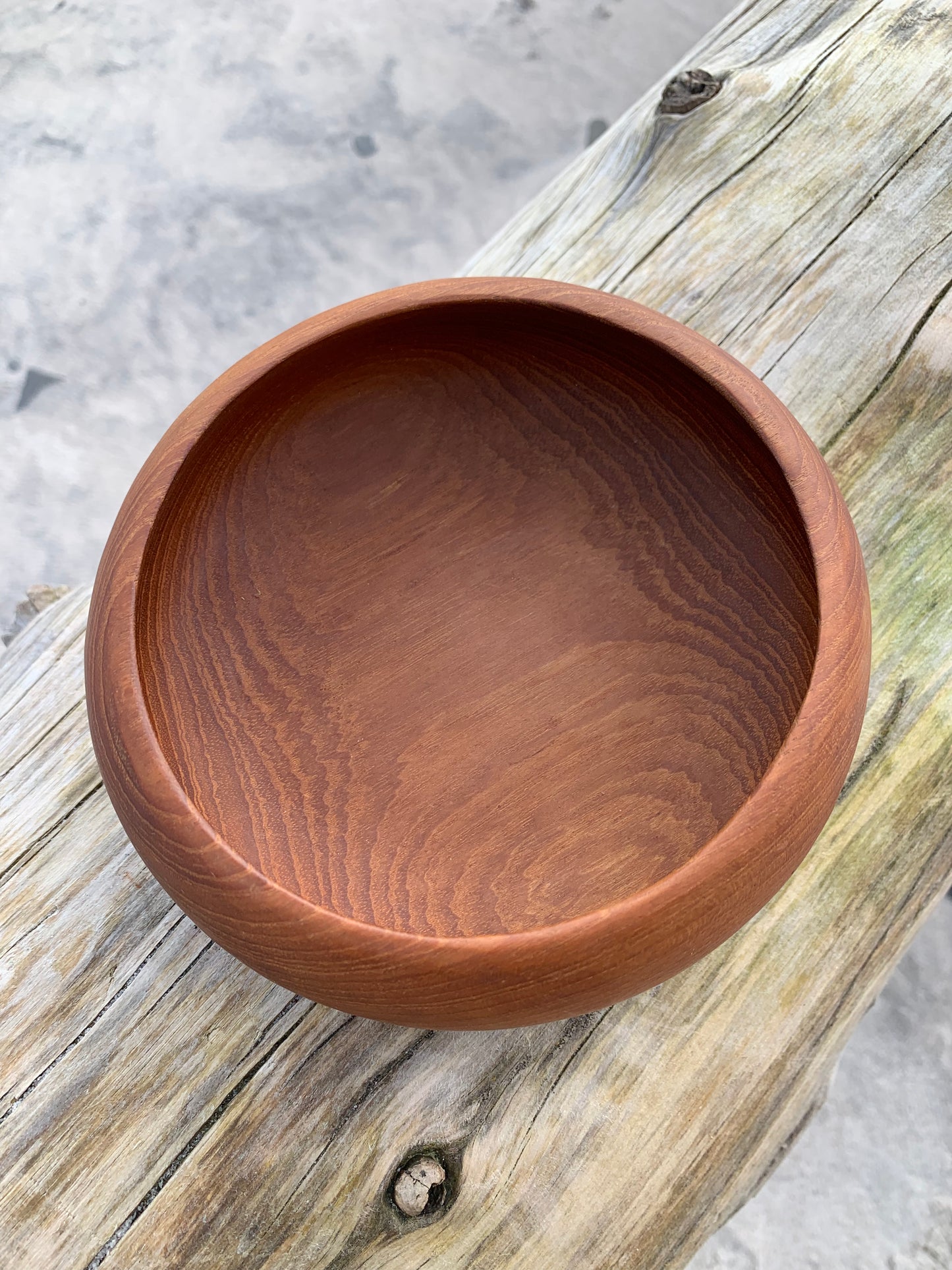 Teak skål