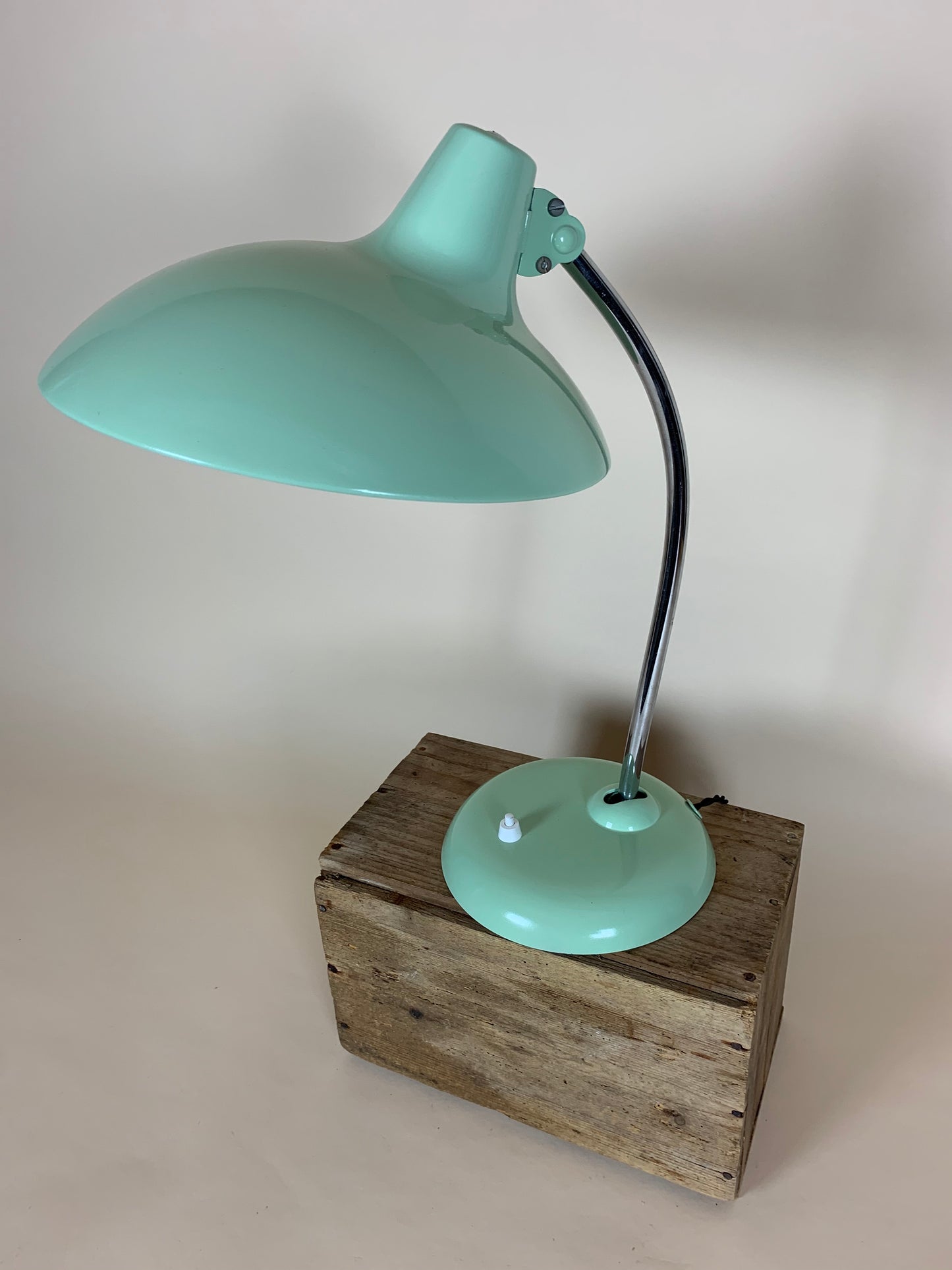 Kaiser Idell 6786 - Mintgrøn