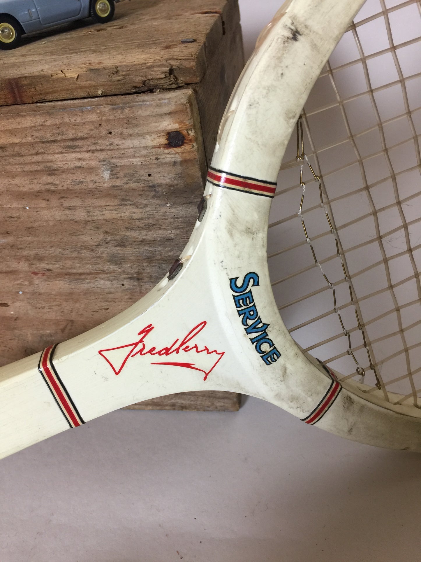 Skøn gammel Svensk tennisketcher